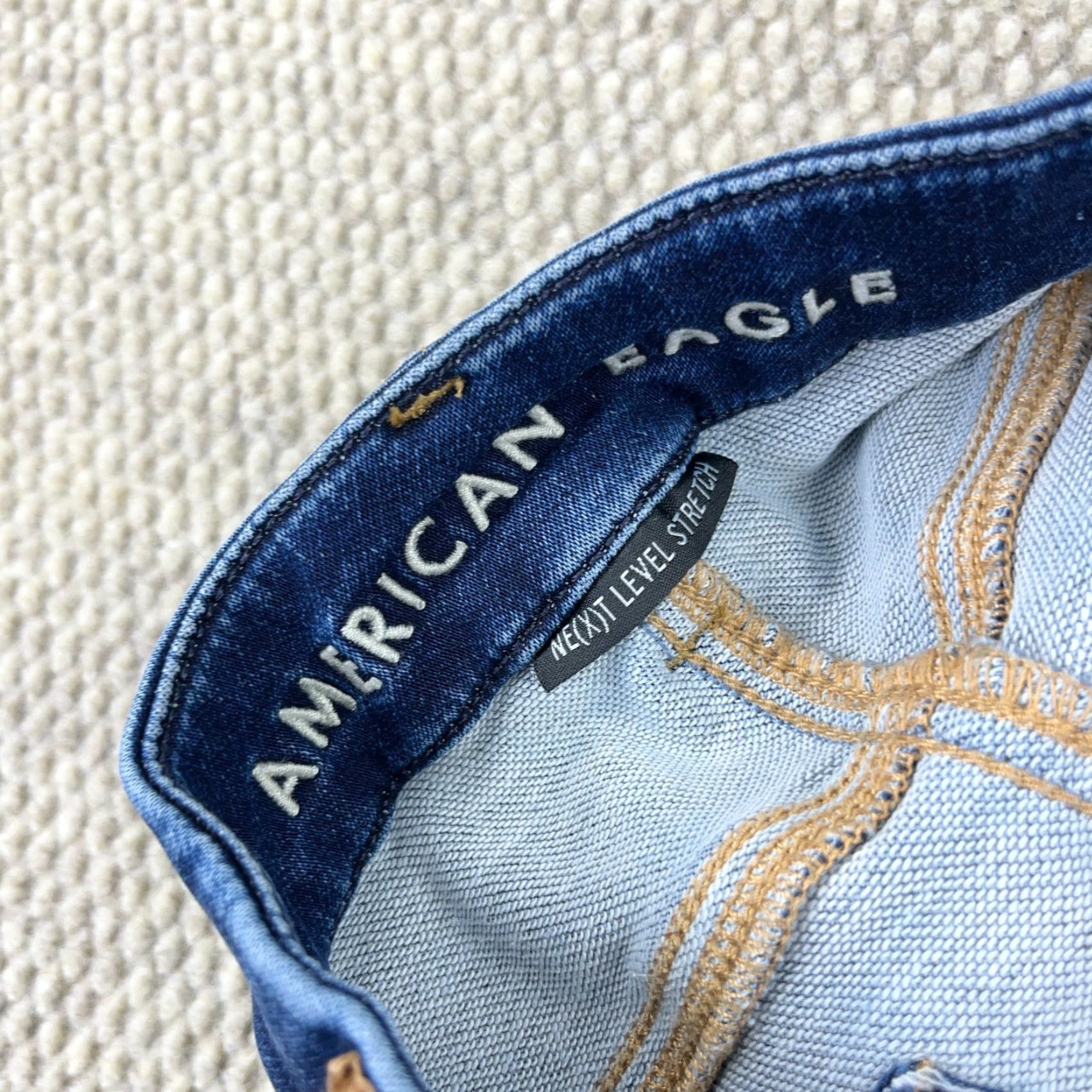 American Eagle Outfitters American Eagle Outfitters Jeans Women 4 Curvy High Rise Jegging Distressed Holes Blue 5-Pocket Regular Inseam 28 in Mens Womens Girls Boys Size 27" / US 4 / IT 40 - 6 Thumbnail