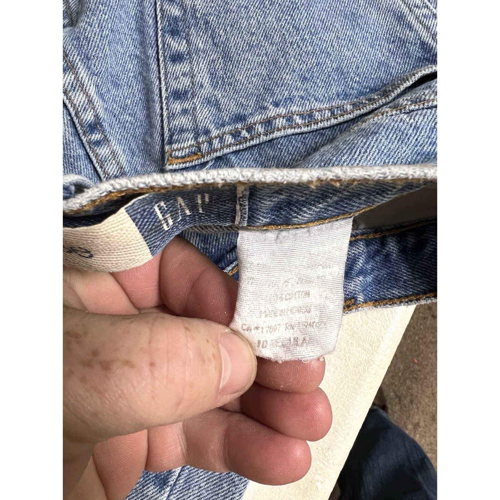 Gap VINTAGE Gap Jeans Womens 10 Regular Reverse Fit Mom Light Wash Denim 90s Size 32" / US 10 / IT 46 - 4 Thumbnail