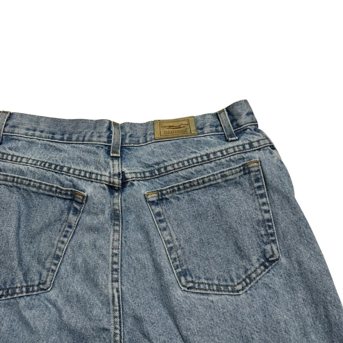 L.L. Bean Vintage L.L. Bean Straight Fit Denim Jeans Women's 30x28.25 Size 30" / US 8 / IT 44 - 2 Thumbnail