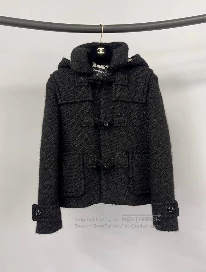 Chanel Chanel Black ox horn buckle hooded college tweed jacket Size XXS / US 00 / IT 34 - 1 Thumbnail