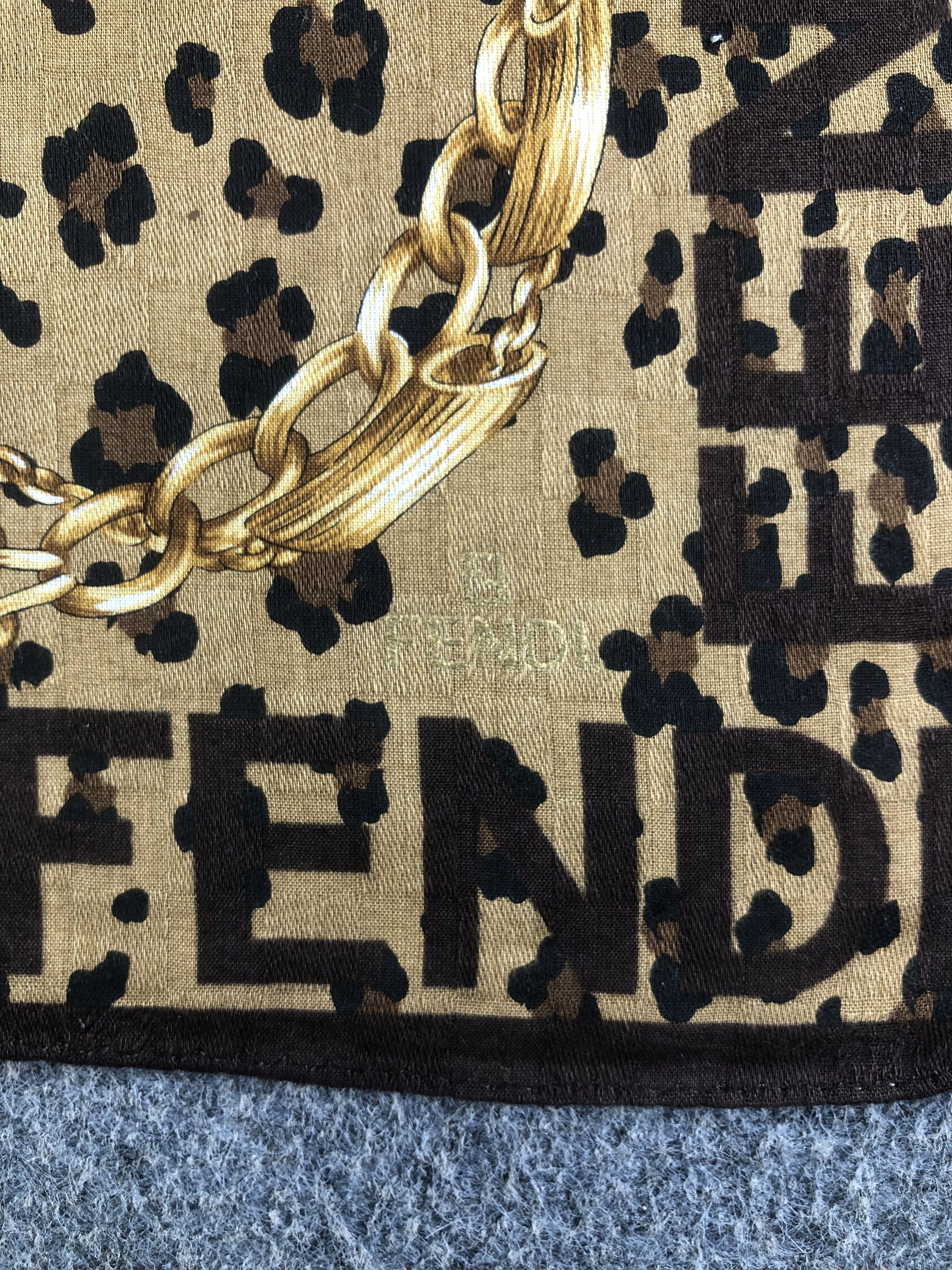 Vintage Fendi Handkerchief / Bandana / Neckerchief A1898 Size ONE SIZE - 5 Thumbnail