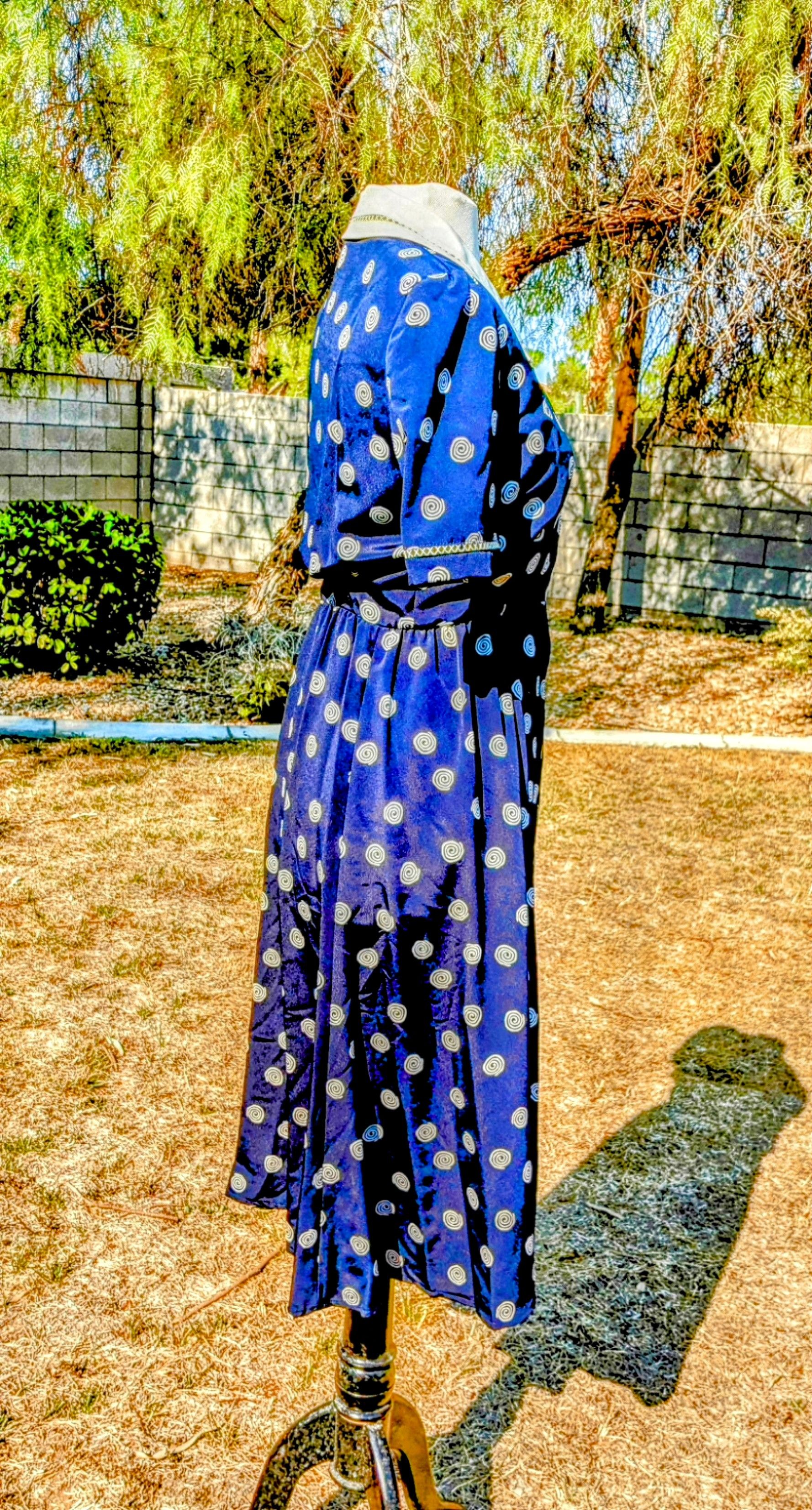 Liz Claiborne Vintage Swirls Petite Liz Claiborne Blouson Maxi Shirt Dress Size XS / US 0-2 / IT 36-38 - 2 Thumbnail