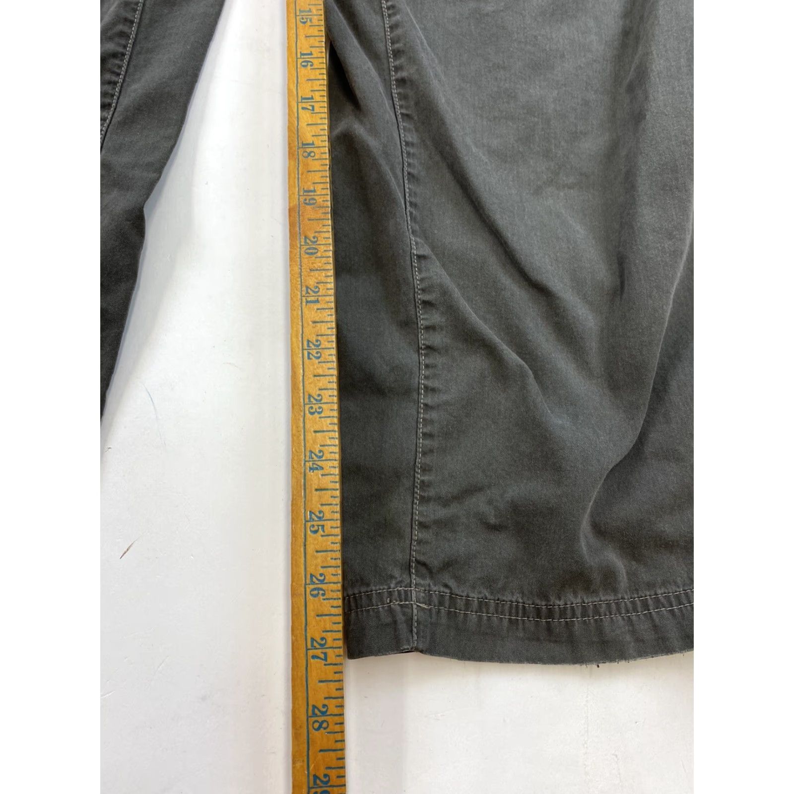 Vintage Columbia Sportswear Pants Mens 36 Khaki Beige Chino Outdoor Fish Relaxed Inseam 27 Mens Size US 36 / EU 52 - 7 Thumbnail