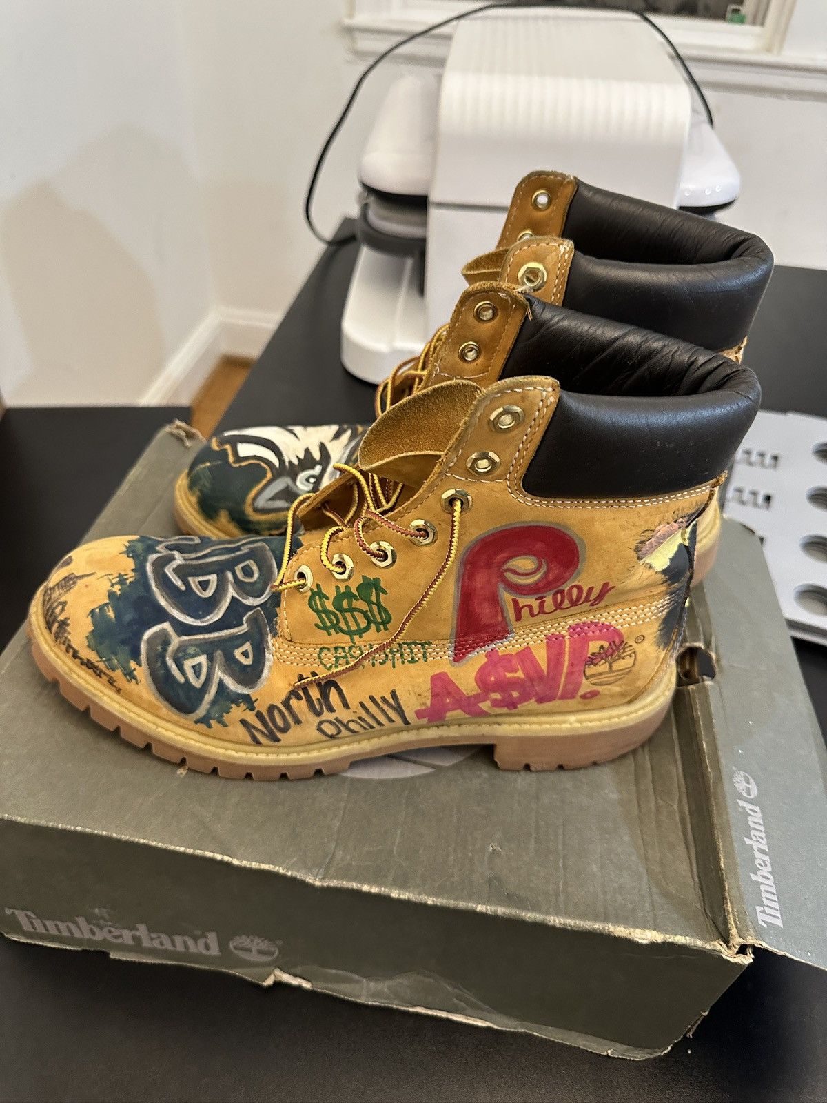 Timberland Hand painted boots Size US 12 / EU 45 - 2 Thumbnail