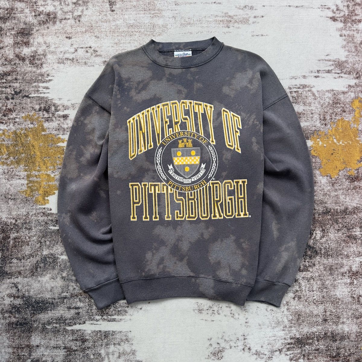 Velva Sheen VINTAGE UNIVERSITY OF PITTSBURGH TIE DYE BIG LOGO RARE Size US XL / EU 56 / 4 - 1 Thumbnail