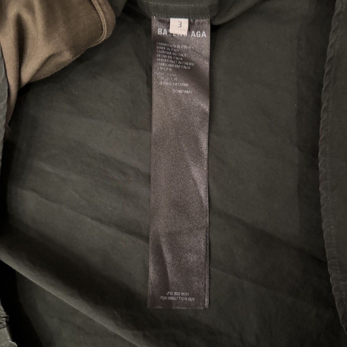 Balenciaga Balenciaga BB Icon Trompe L'oeil Layered Shirt Size US M / EU 48-50 / 2 - 3 Thumbnail