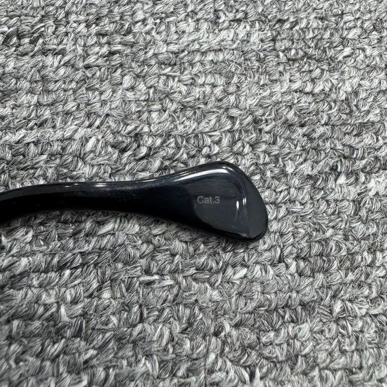 Gucci Gucci Black Sunglasses with Case. Size ONE SIZE - 6 Thumbnail