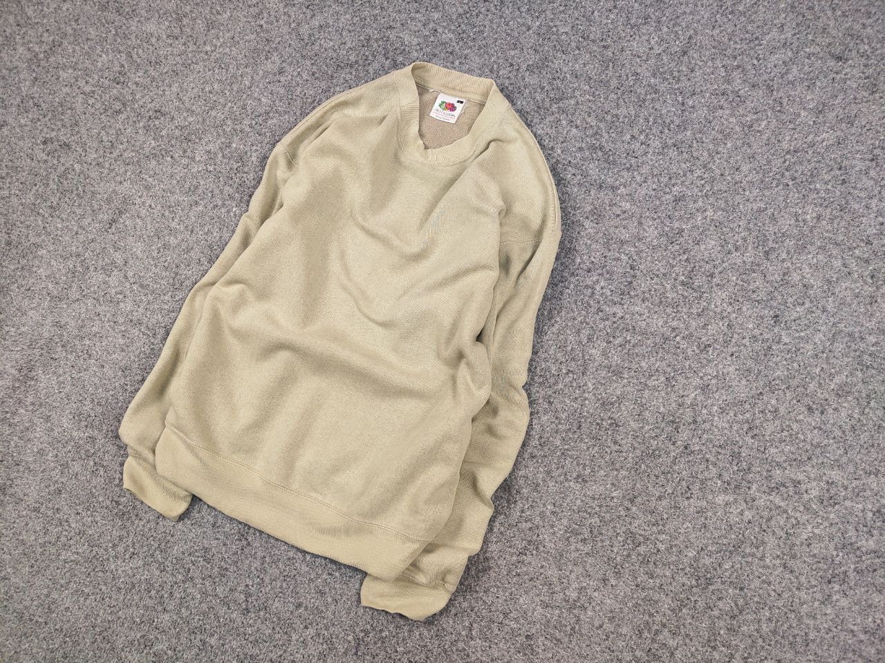Fruit Of The Loom Vintage 90's Fruit Of The Loom Blank Crew Chek Sweatshirt Size US L / EU 52-54 / 3 - 3 Thumbnail