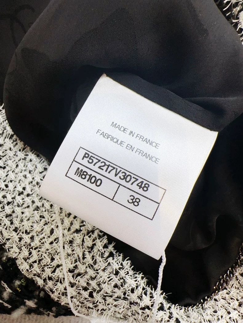 Chanel Chanel 17B series gray and white tweed jacket Size XS / US 0-2 / IT 36-38 - 5 Thumbnail