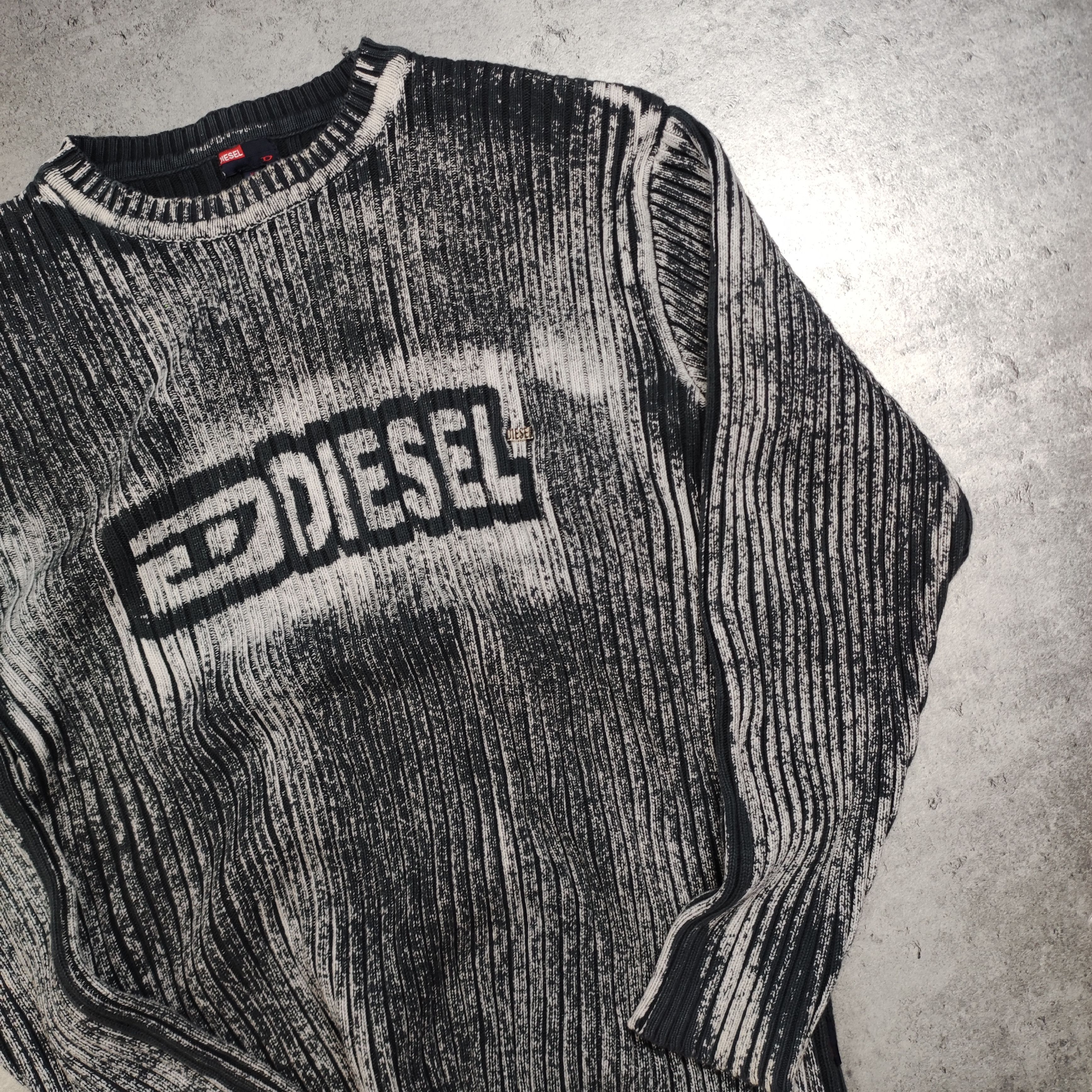 Disney × Vintage RARE y2k 00s Diesel Knited Big Logo Sweater Size US XL / EU 56 / 4 - 3 Thumbnail