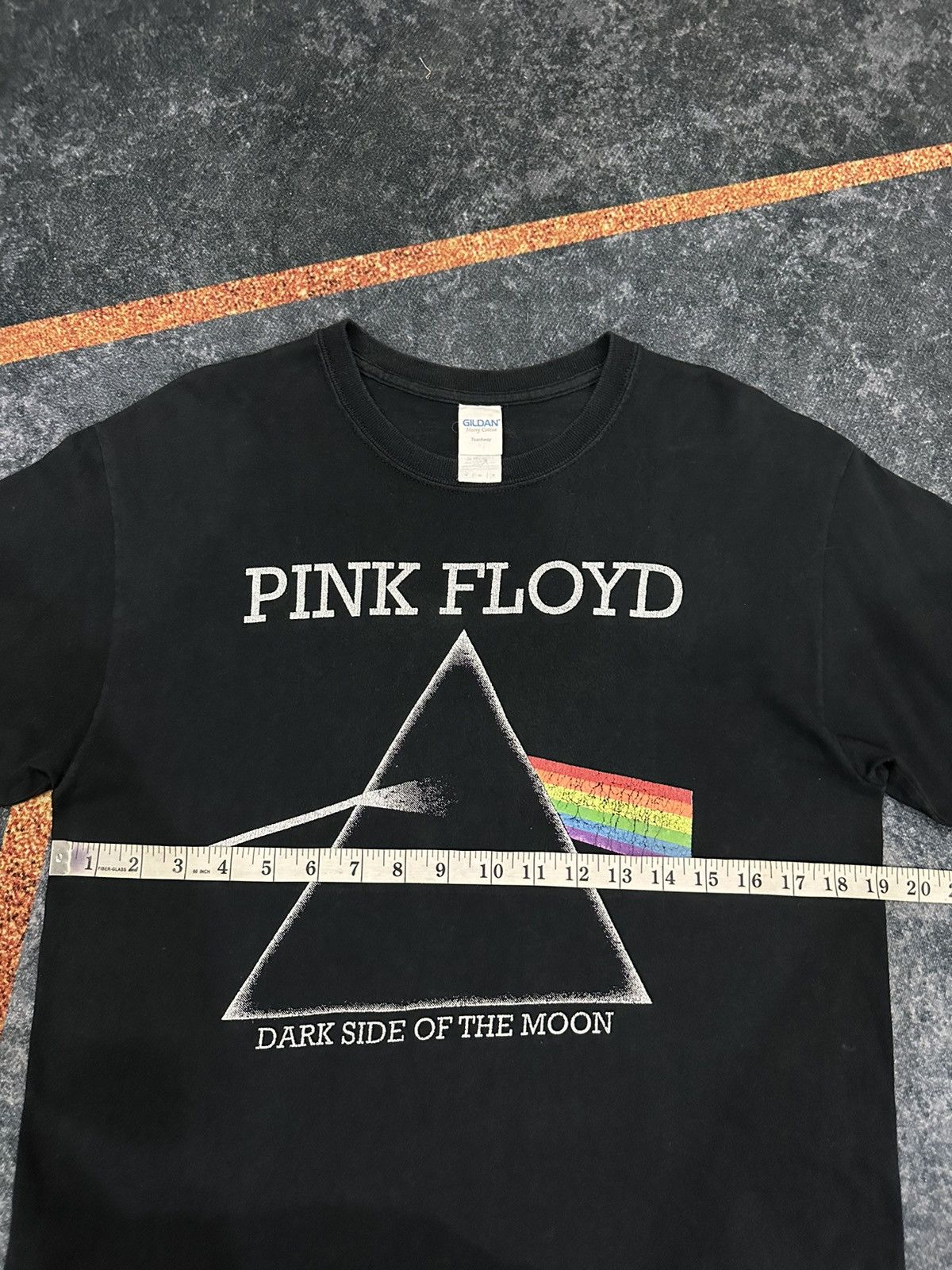 Band Tees Pink Floyd “Dark Side of The Moon” English Rock Band A58 Size US S / EU 44-46 / 1 - 5 Thumbnail