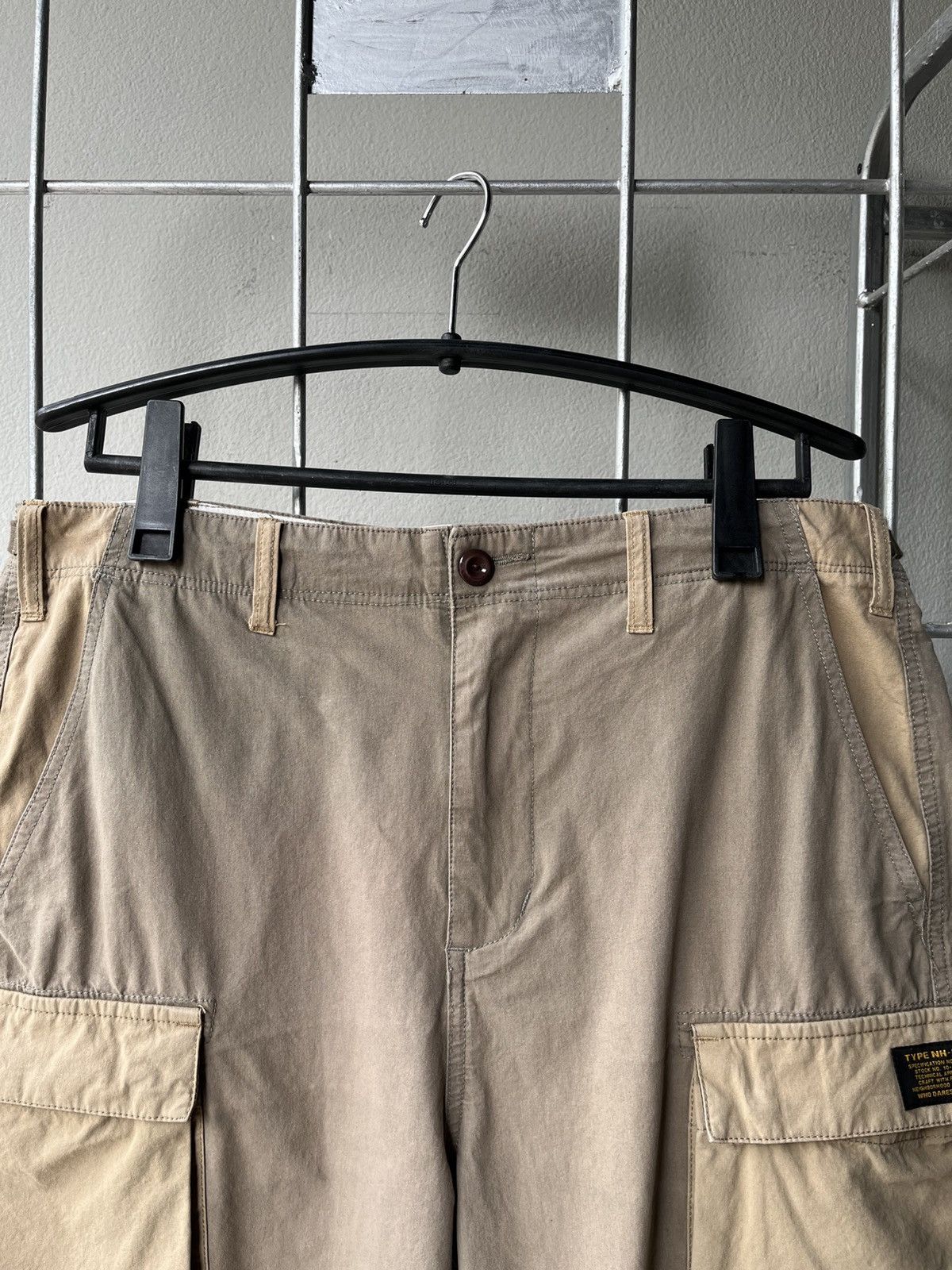 Neighborhood Neingborhood brown cargo shorts Size US 44 / EU 60 - 3 Thumbnail