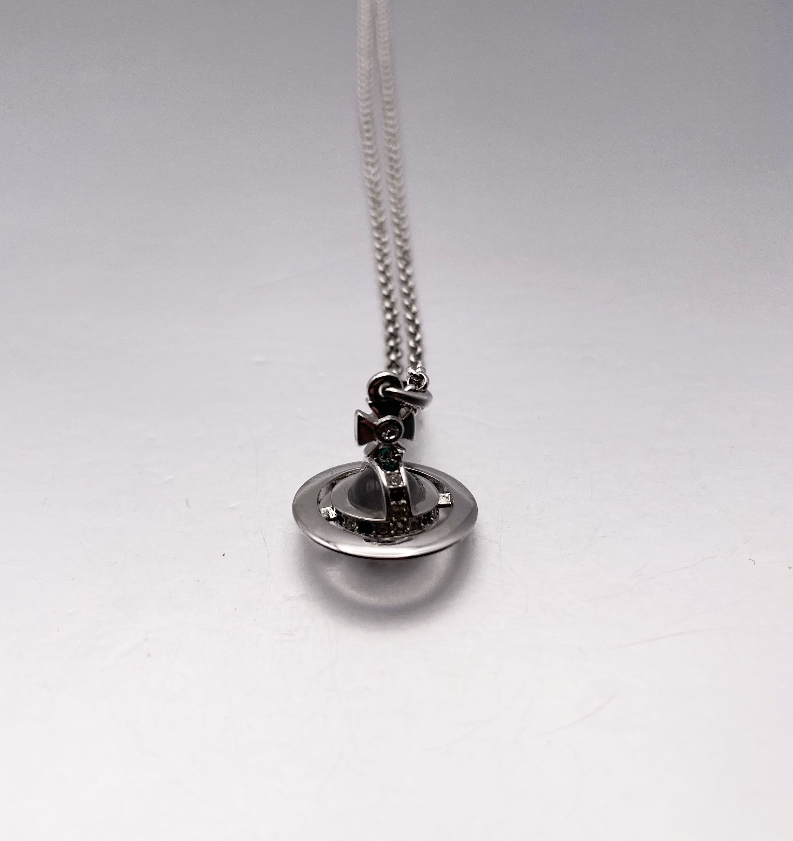 Vivienne Westwood Orb Necklace Size ONE SIZE - 2 Thumbnail