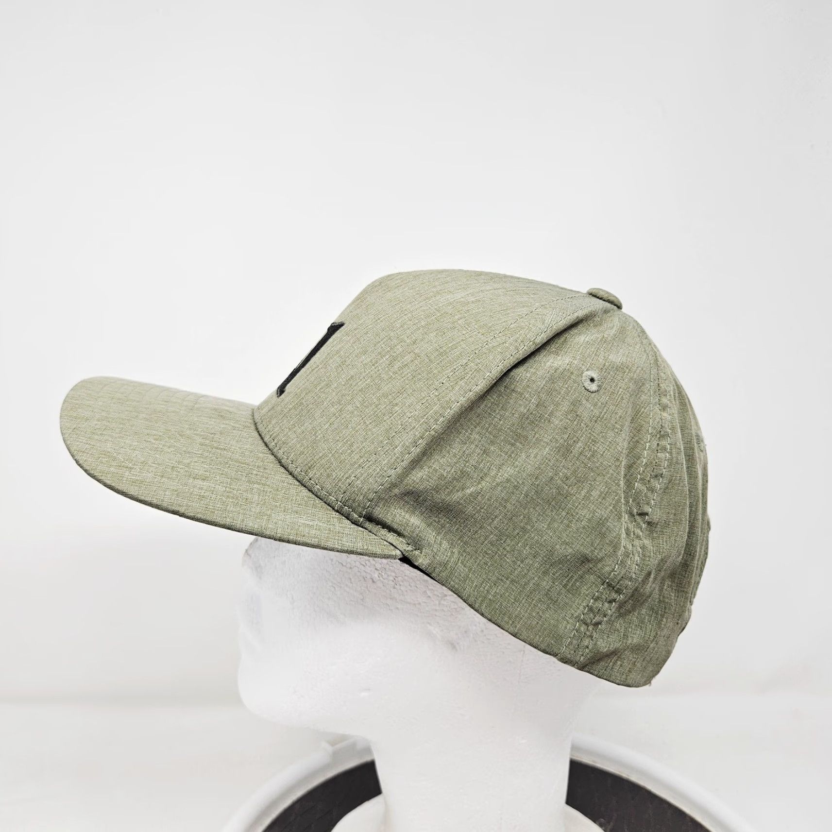 Vuori Vuori Hat Cap Baseball Snap Back One Size Green Mens Logo Performance Stretch Adaptable Casual Summer Solid Polyester Spandex Size ONE SIZE - 5 Thumbnail