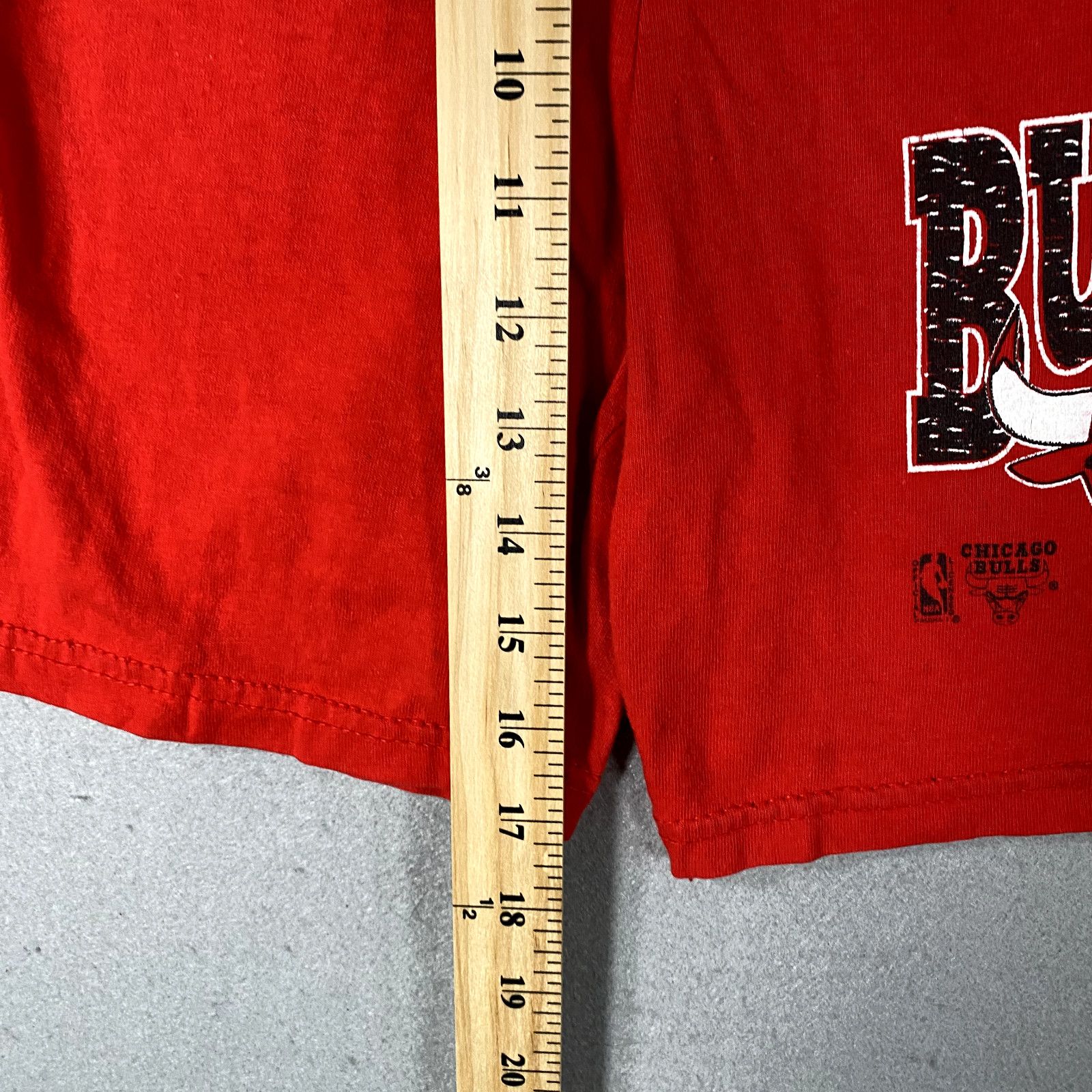Other Vtg Chicago Bulls Athletic Shorts Red USA Youth Large 14/16 Size US 26 / EU 42 - 7 Thumbnail