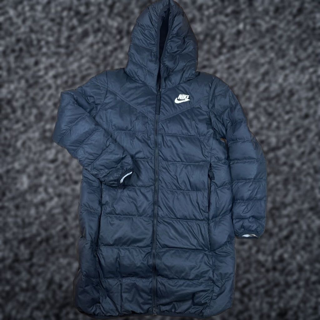 Nike Nike Reversible Puffer Jacket Women’s M Long Hooded Size M / US 6-8 / IT 42-44 - 1 Thumbnail