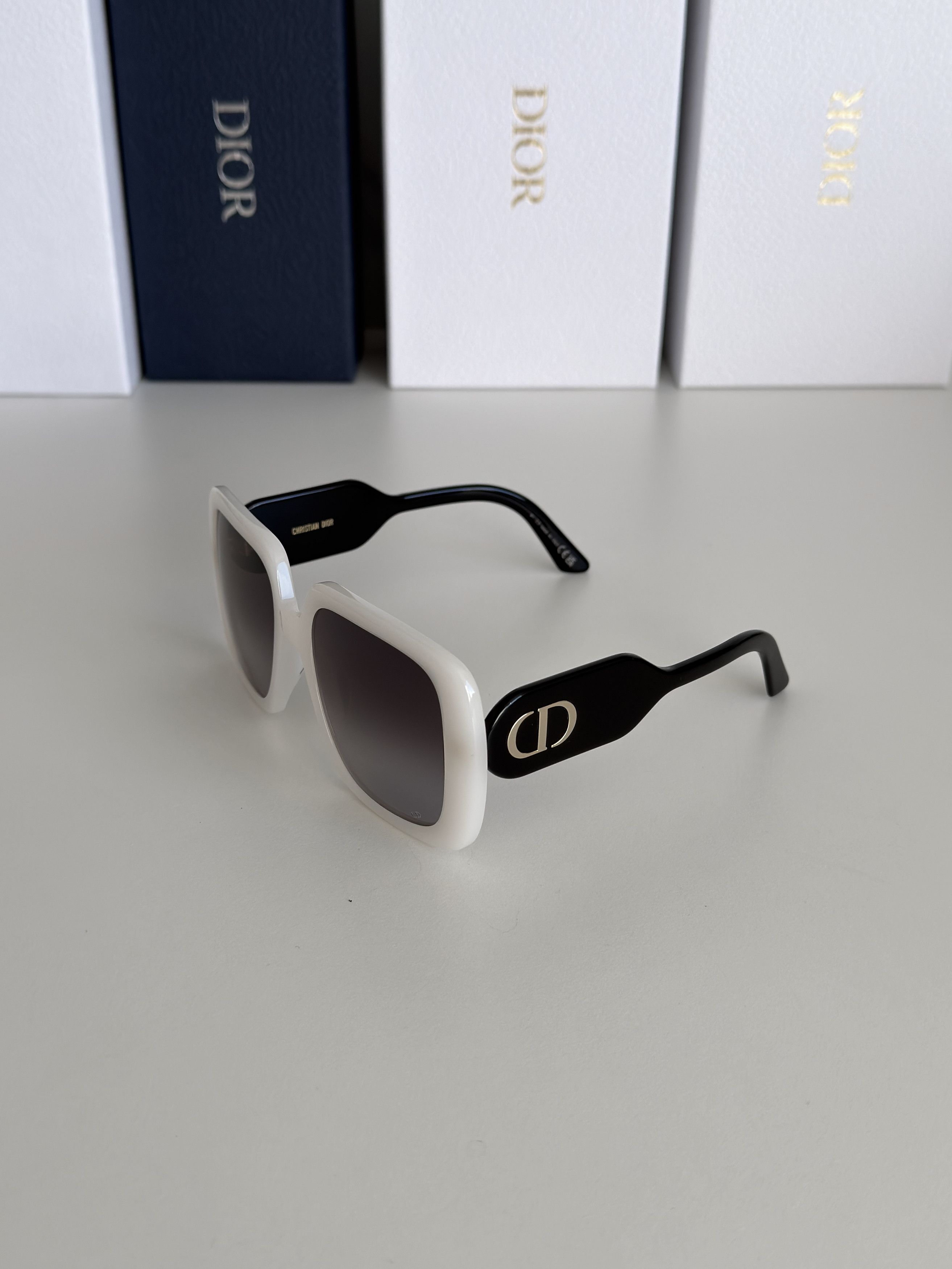 Dior Dior Bobby Sunglasses Size ONE SIZE - 1 Thumbnail