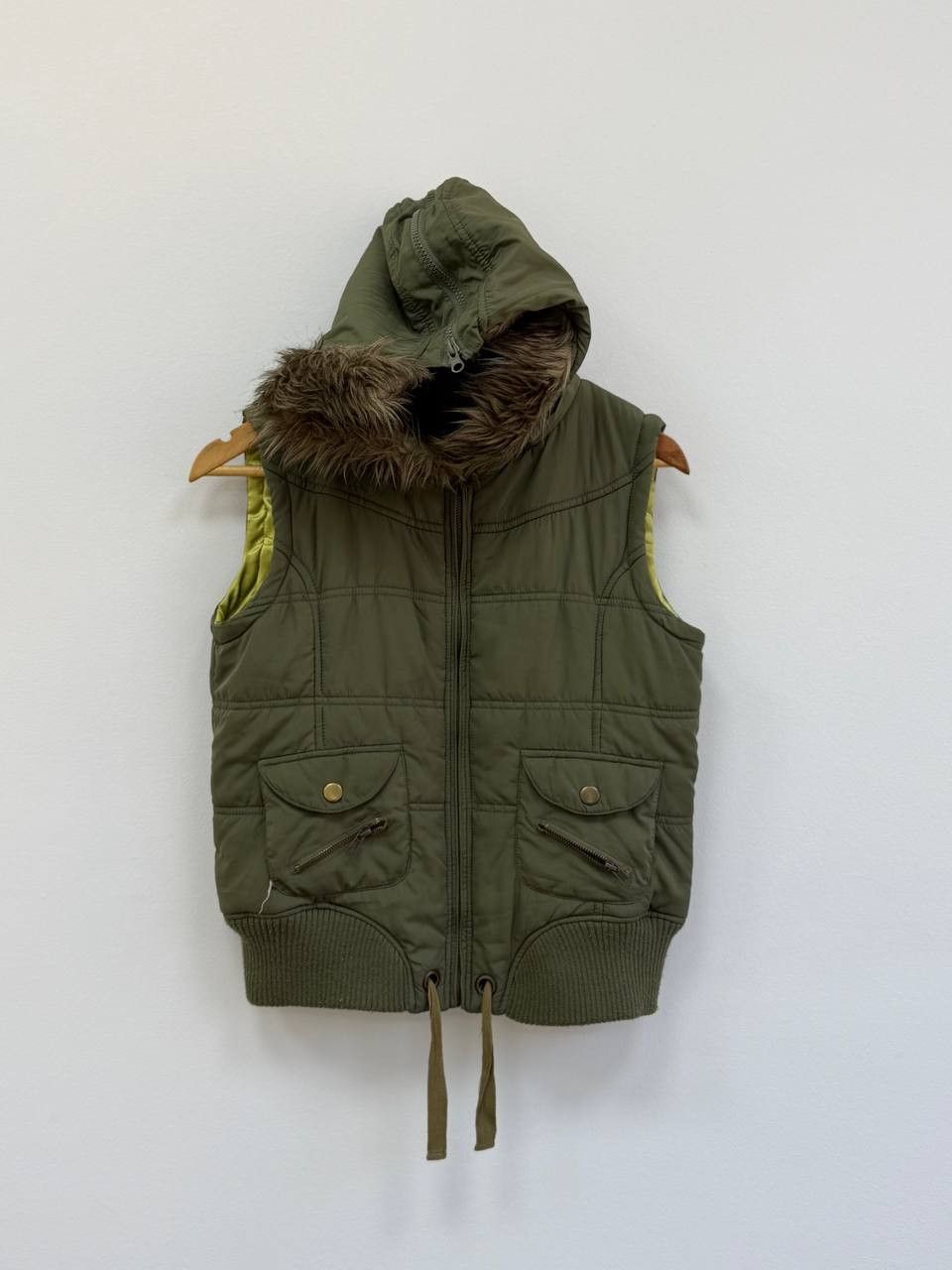 Japanese Brand Avant-Garde Vintage Hysteric Glamour Style Fur Vests Size US S / EU 44-46 / 1 - 1 Thumbnail