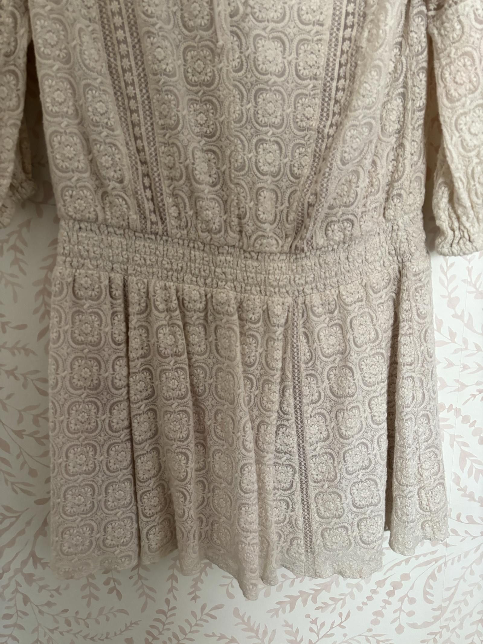 Designer EUC Alice + Olivia Stylish Cream Dress with Embroidery Size XL / US 12-14 / IT 48-50 - 4 Thumbnail