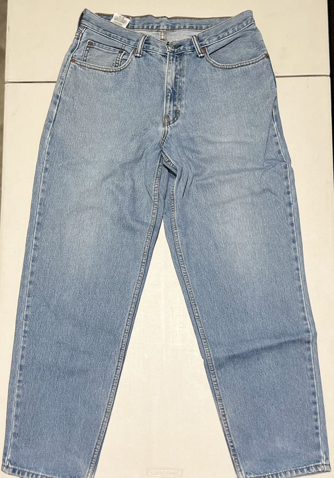 Levi's Vintage Levi 560 Loose-Fit Tapered Leg Jeans Size US 32 / EU 48 - 1 Thumbnail