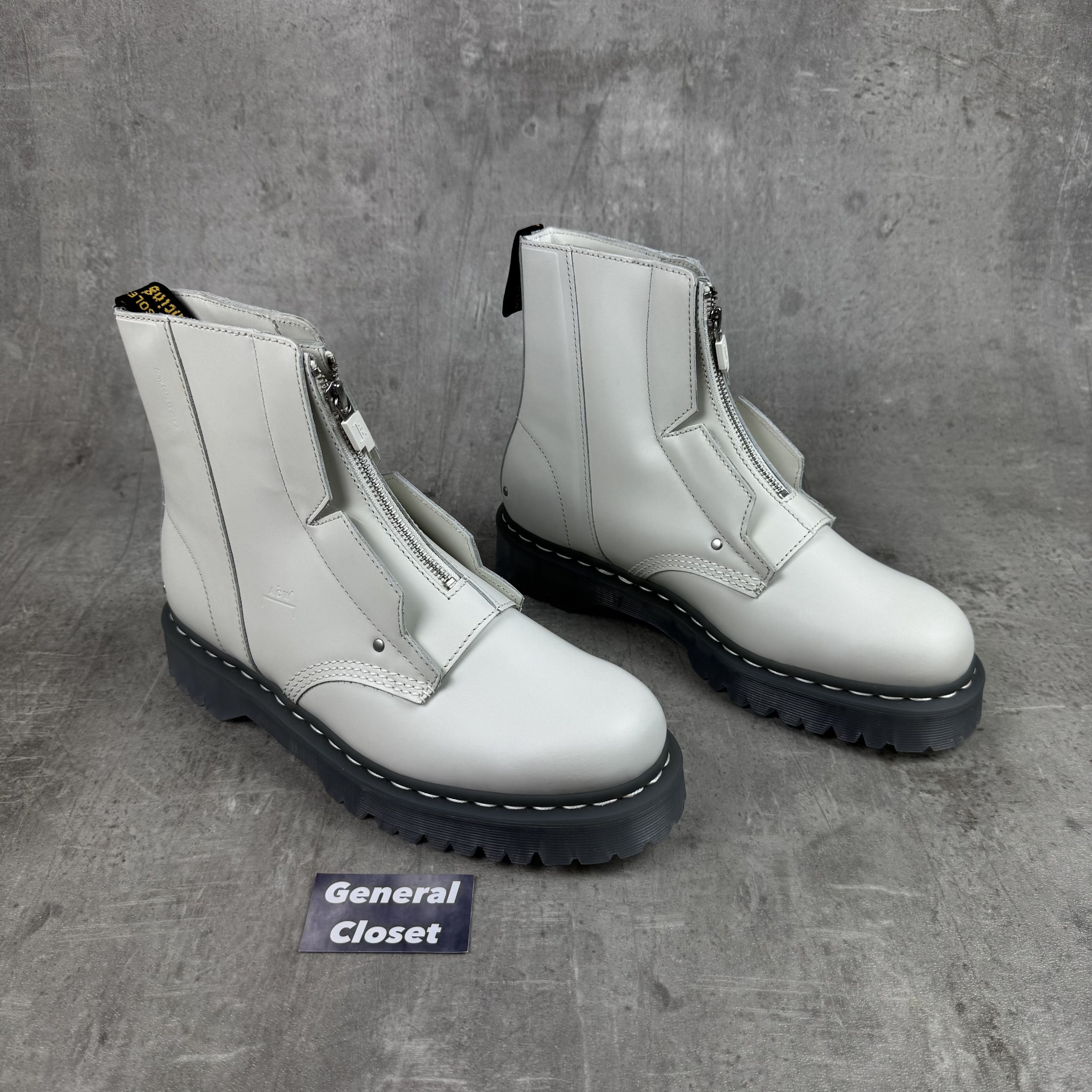 A-COLD-WALL* × Dr. Martens A COLD WALL ACW X DR DOC MARTENS B1460 BEX Boots Grey Size US 8 / EU 41 - 2 Thumbnail