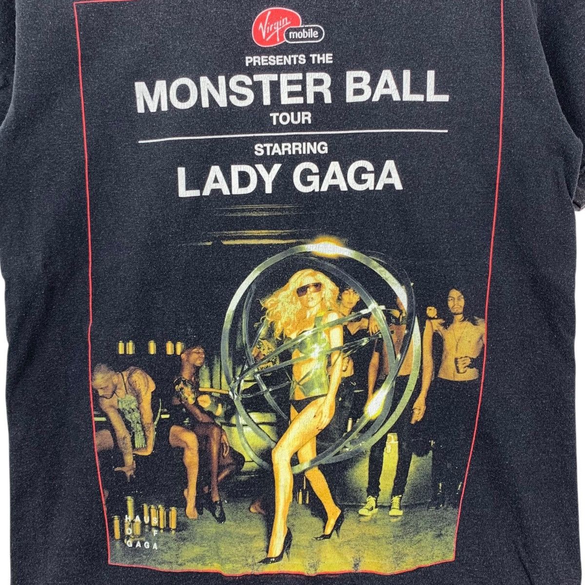 Vintage LADY GAGA Monster Ball Tour Virgin Mobile Tshirt Size US S / EU 44-46 / 1 - 3 Thumbnail