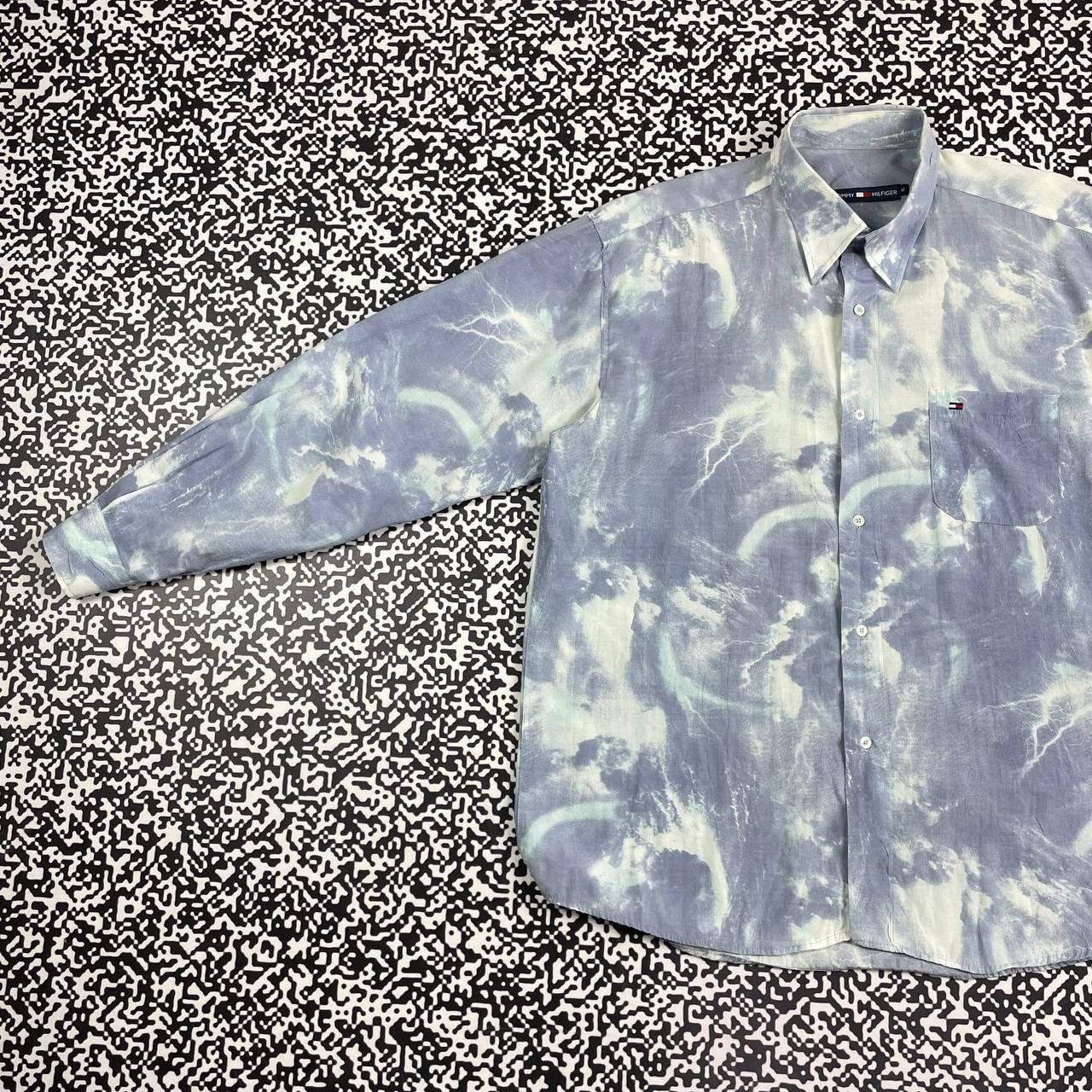 Tommy Hilfiger Vintage Y2K Tommy Hilfiger Retro Art Rare Shirt Size US XL / EU 56 / 4 - 4 Thumbnail