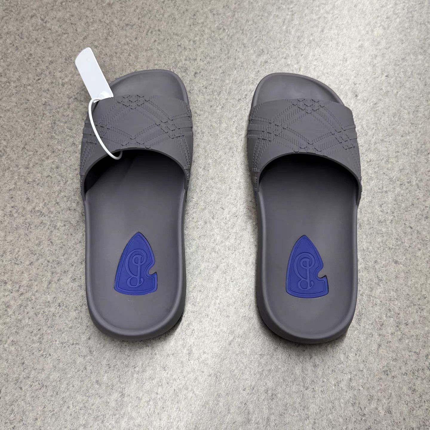 Burberry Burberry 25 New Slides K15 Size US 10 / EU 43 - 8 Thumbnail
