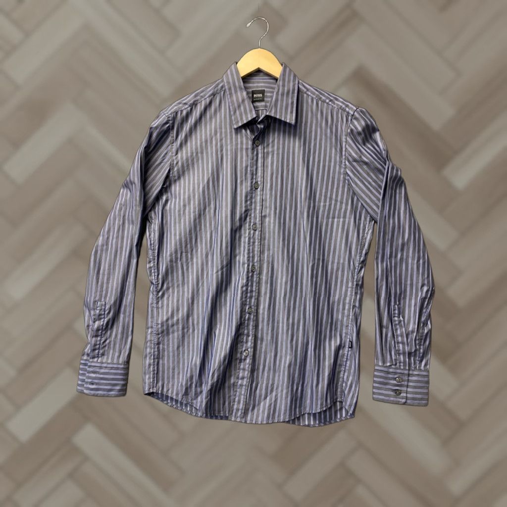 Hugo Boss VINTAGE NONE HUGO BOSS Men's Dress Shirt Size Medium Blue Gray Business Formal Cotton 2000s Size 40R - 1 Thumbnail