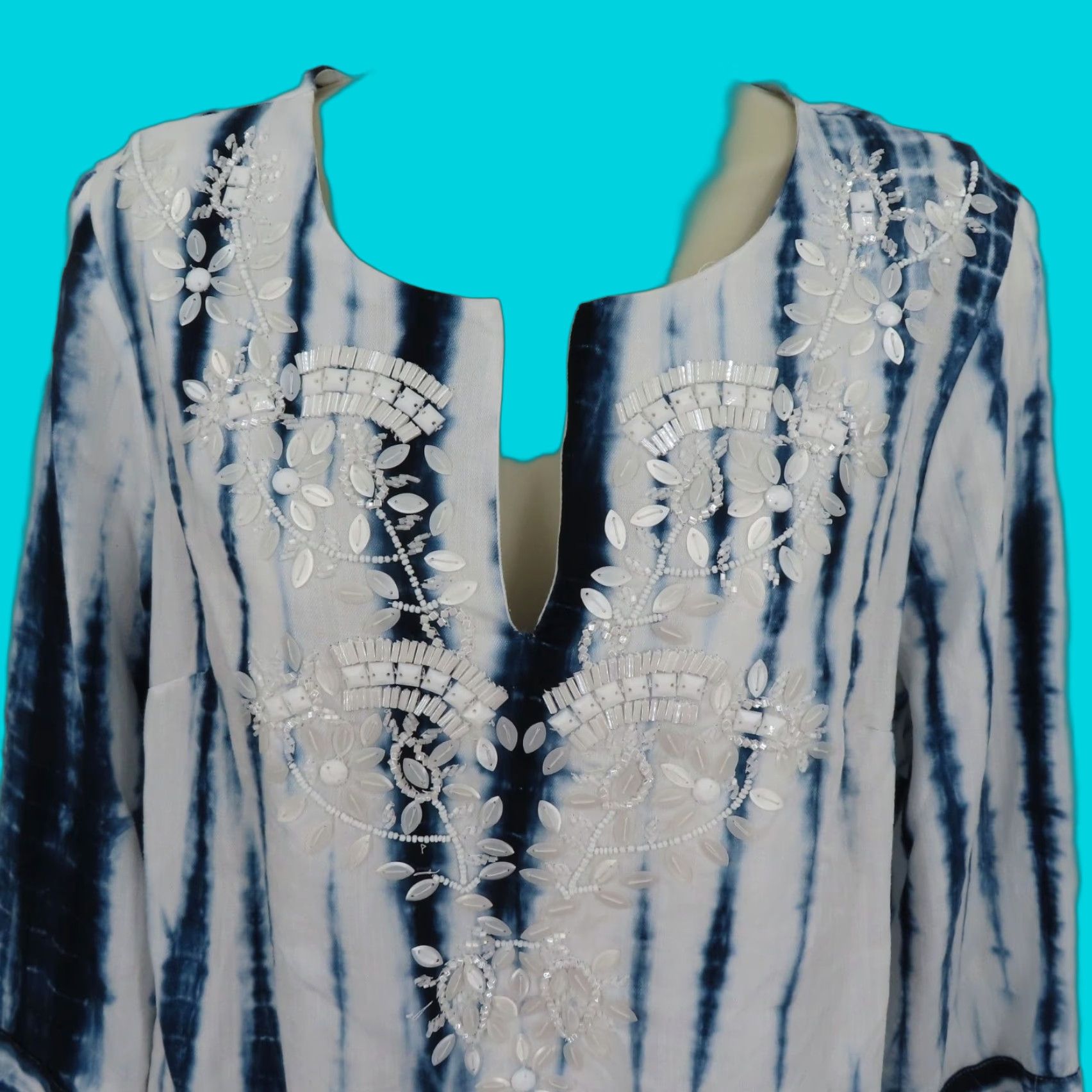 Soft Surroundings Soft Surroundings Blouse Tunic Women M Blue White Tie Dye Beaded Shirt Top Size M / US 6-8 / IT 42-44 - 1 Thumbnail