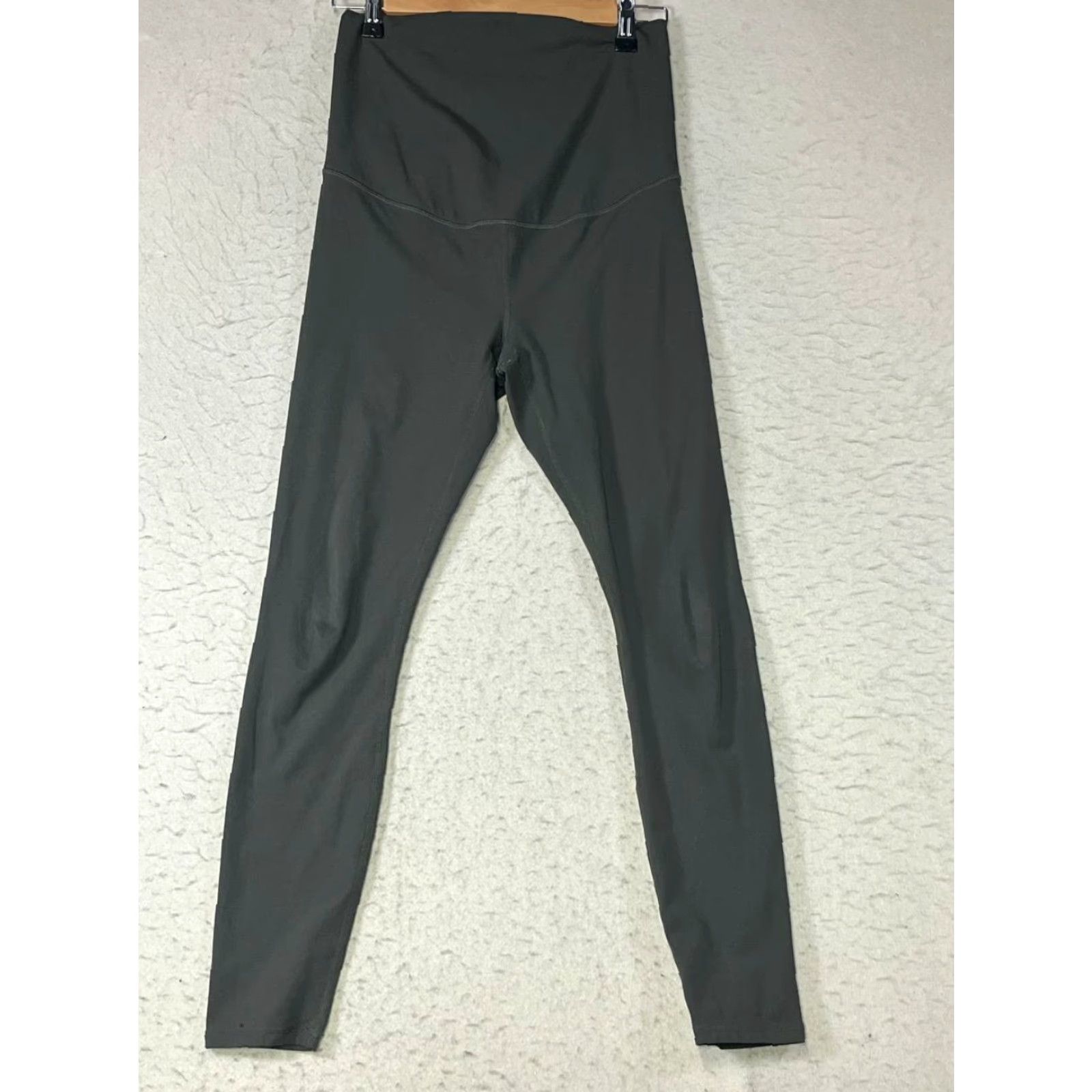 Fabletics Fabletics Leggings Women XS Military Green Athletic Pockets Activewear Size 26" / US 2 / IT 38 - 2 Thumbnail