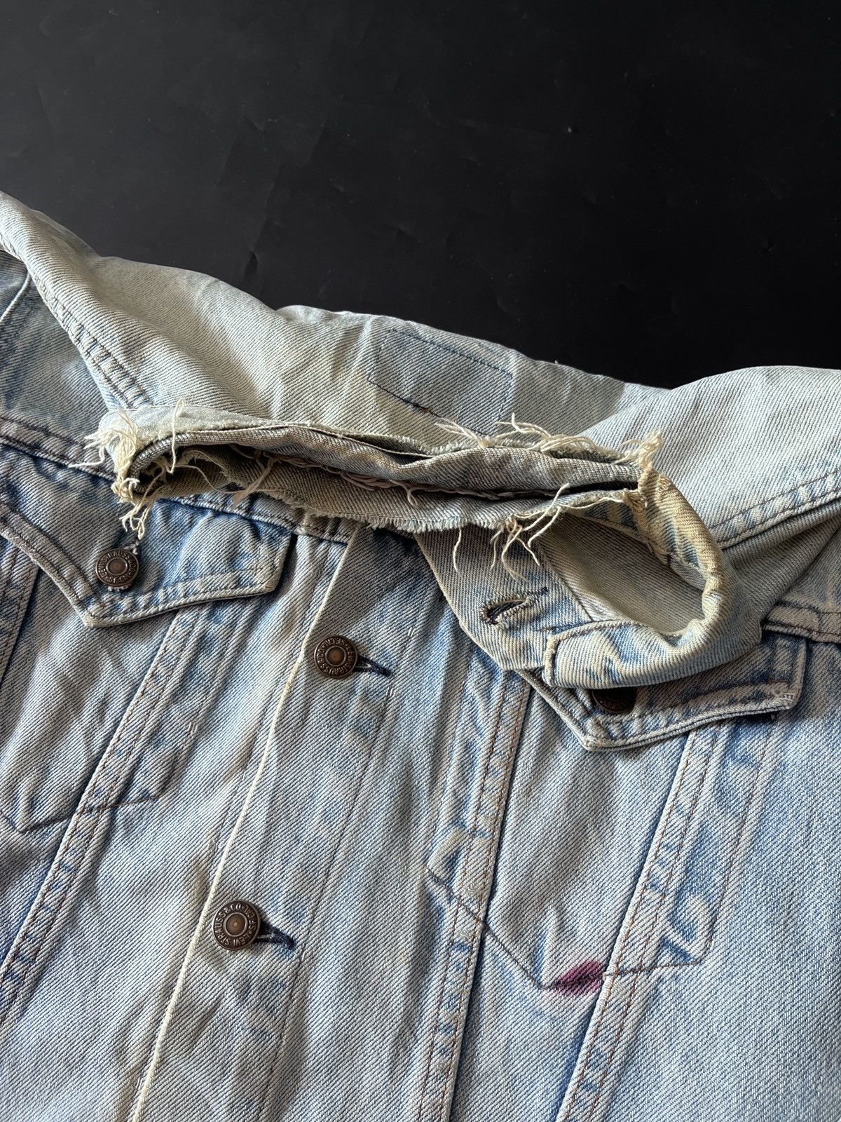 Levi's 1980s Levis Distressed denim jacket Size US S / EU 44-46 / 1 - 9 Thumbnail