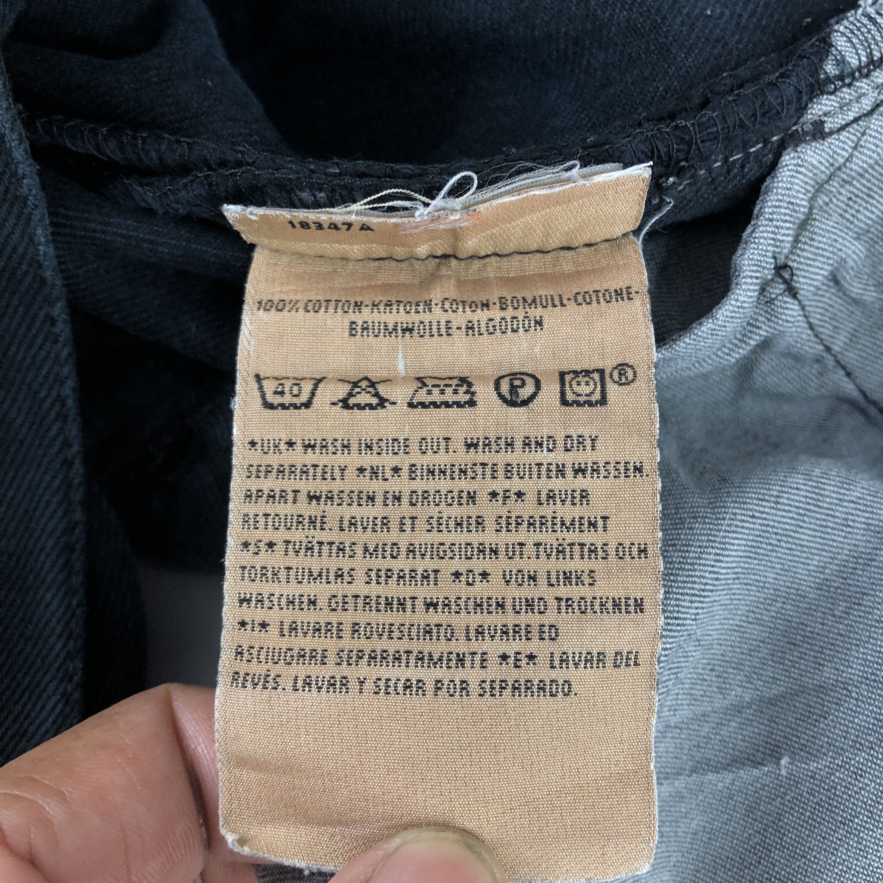 Levi's Vintage 90s Levis 501 Super Black Jeans Ripped Denim BS47591 Size US 30 / EU 46 - 9 Thumbnail
