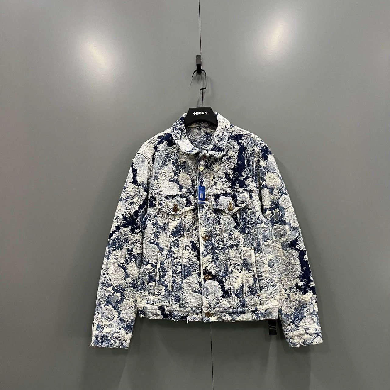 Louis Vuitton louis vuitton floral print denim jacket Size US L / EU 52-54 / 3 - 1 Thumbnail