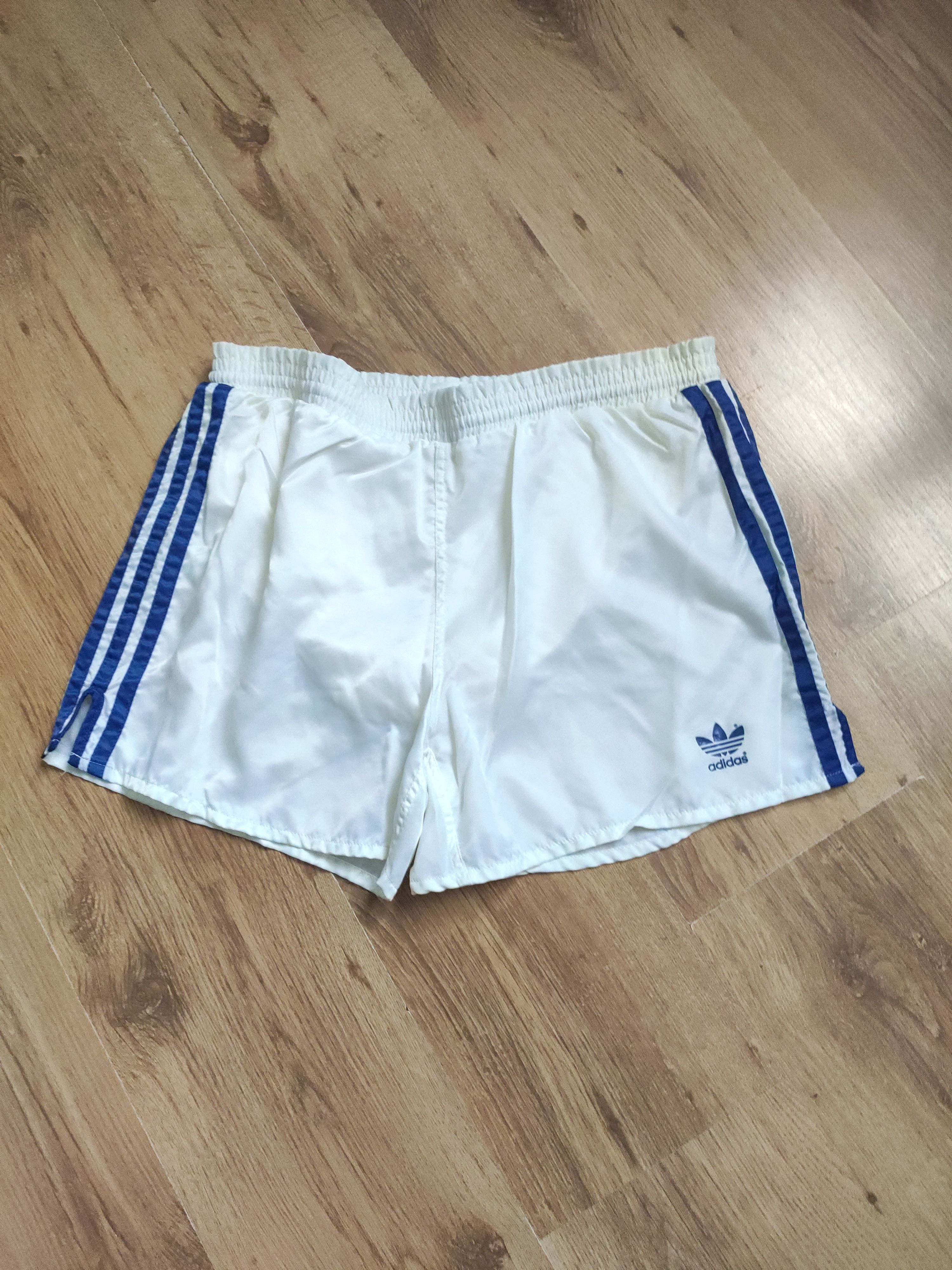 Adidas × Vintage Men's Vintage 80s Adidas Nylon Football Shorts Size 5 Medium Size US 34 / EU 50 - 3 Thumbnail