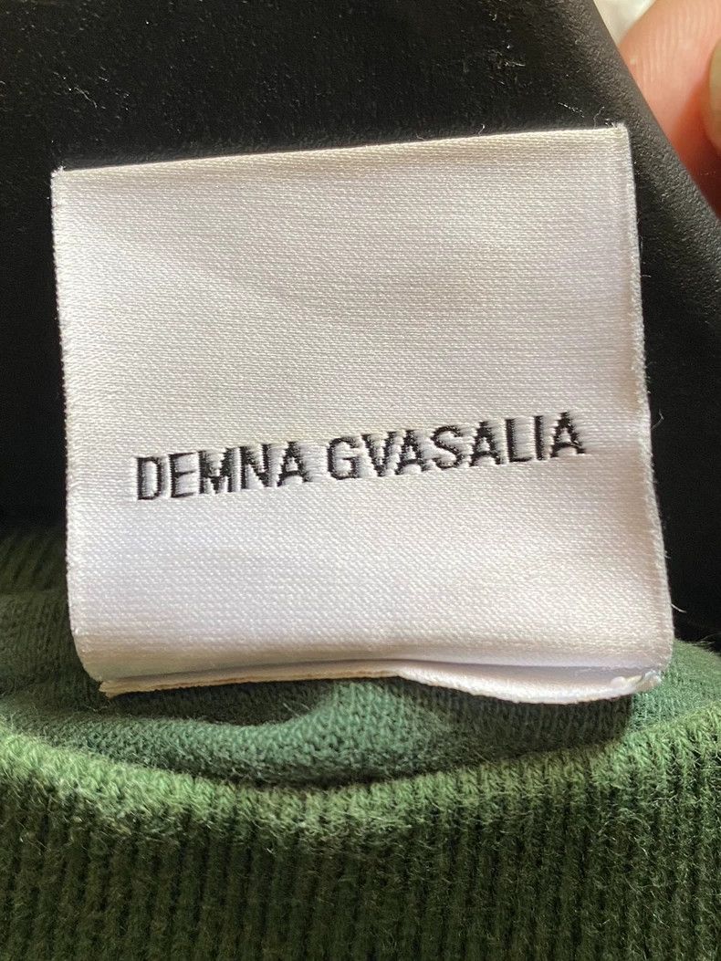 Vetements Vetements Embroidered Logo Long Sleeve Hoodie with Thick F Size US S / EU 44-46 / 1 - 7 Thumbnail