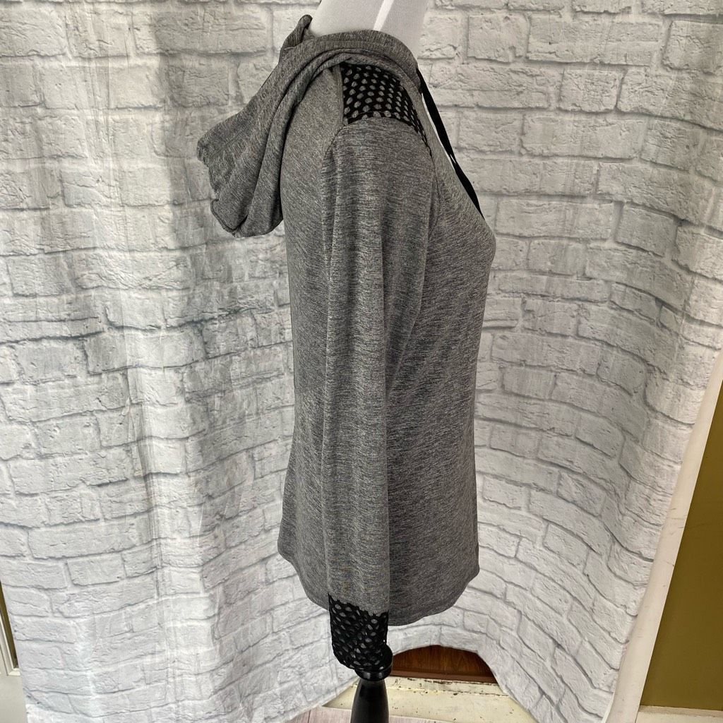 Layer 8 Layer 8 women M pullover Longsleeve hoodie w/mesh accent cuf Size M / US 6-8 / IT 42-44 - 5 Thumbnail