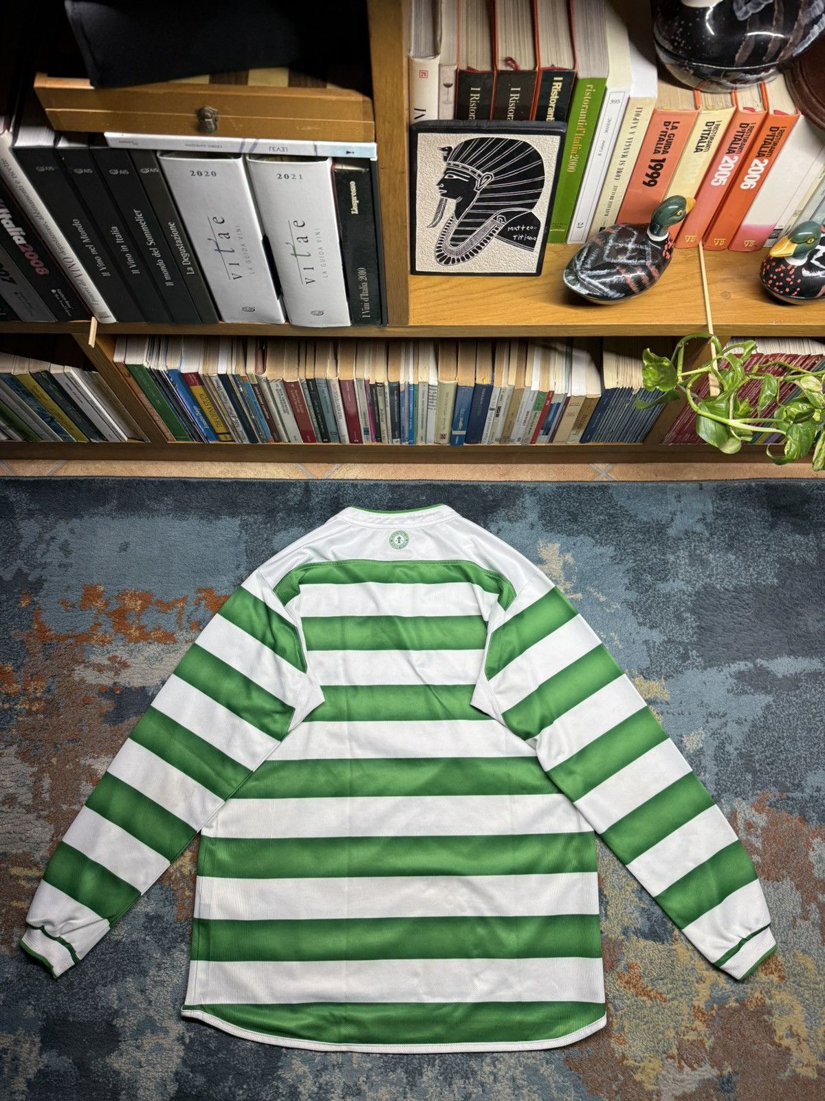 Umbro Vintage Umbro 2003-04 Celtic Home Jersey kit Size US L / EU 52-54 / 3 - 5 Thumbnail