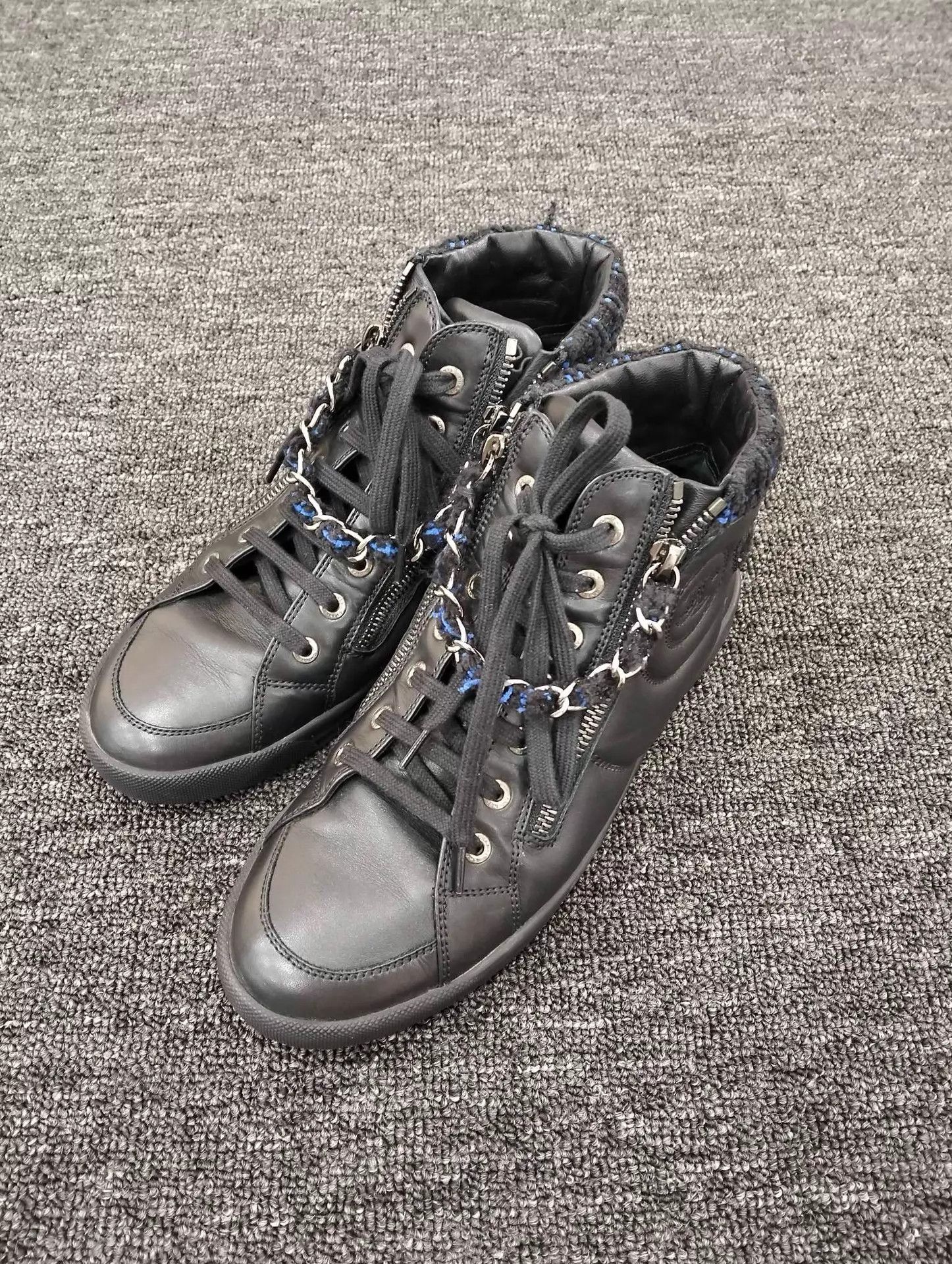 Chanel CHANEL high-top boots 37 95% new Size US 6.5 / IT 36.5 - 1 Thumbnail