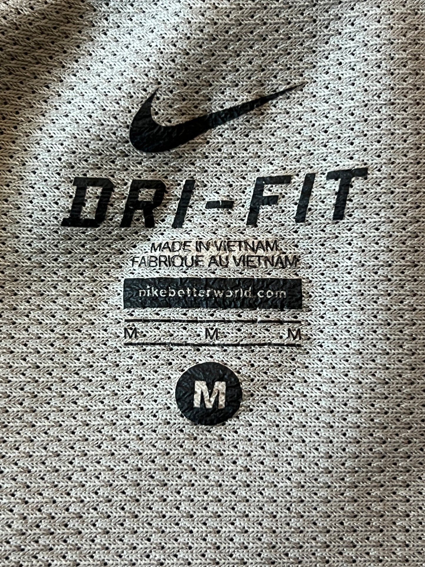 Nike × Vintage Nike Dri-Fit Vintage T-Shirt Men's Sport Tee - M Size US M / EU 48-50 / 2 - 6 Thumbnail