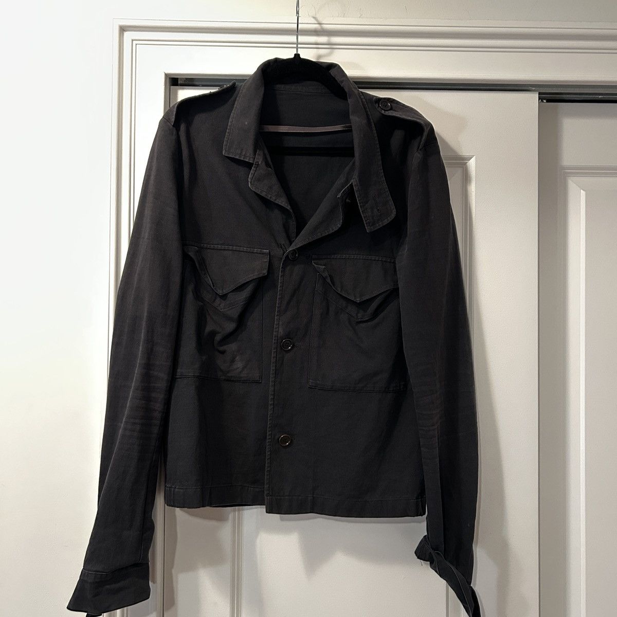 Zambesi Zambesi Military-Inspired Button-Up Shirt in Charcoal Size US S / EU 44-46 / 1 - 1 Thumbnail