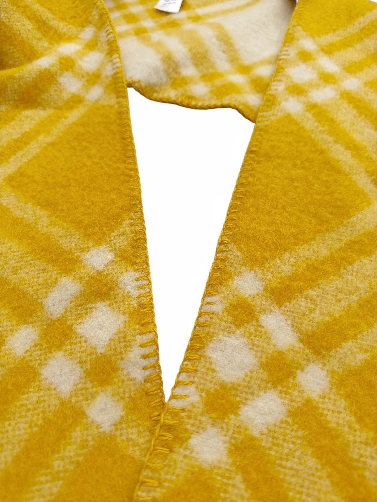 Burberry $1300 Yellow Check Hooded Wool Scarf Size ONE SIZE - 8 Thumbnail
