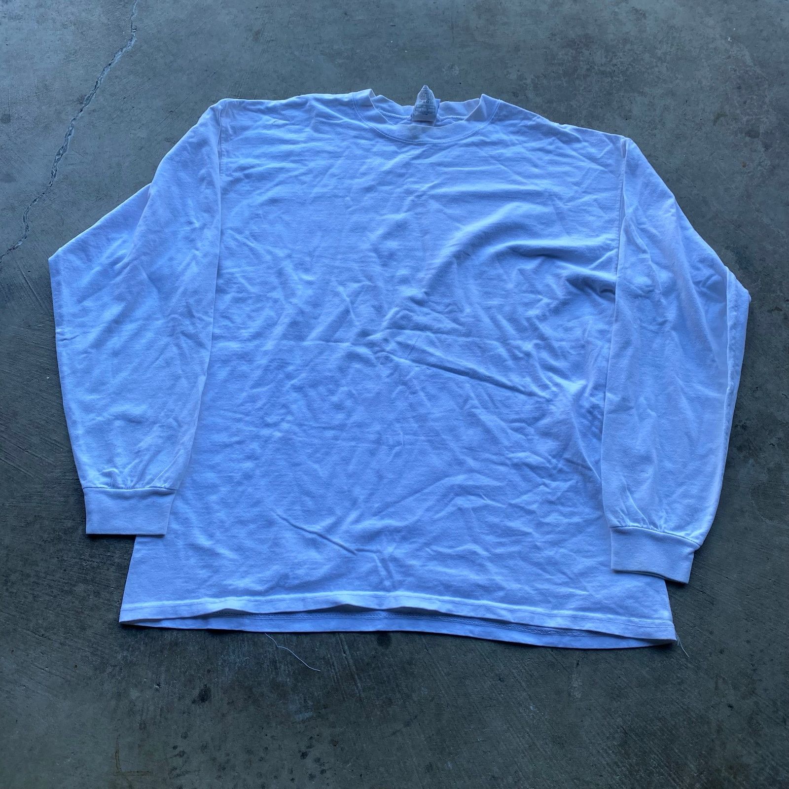 Vintage VINTAGE 90S NIKE LARGE WHITE BLANK LONGSLEEVE SHIRT Size US L / EU 52-54 / 3 - 2 Thumbnail