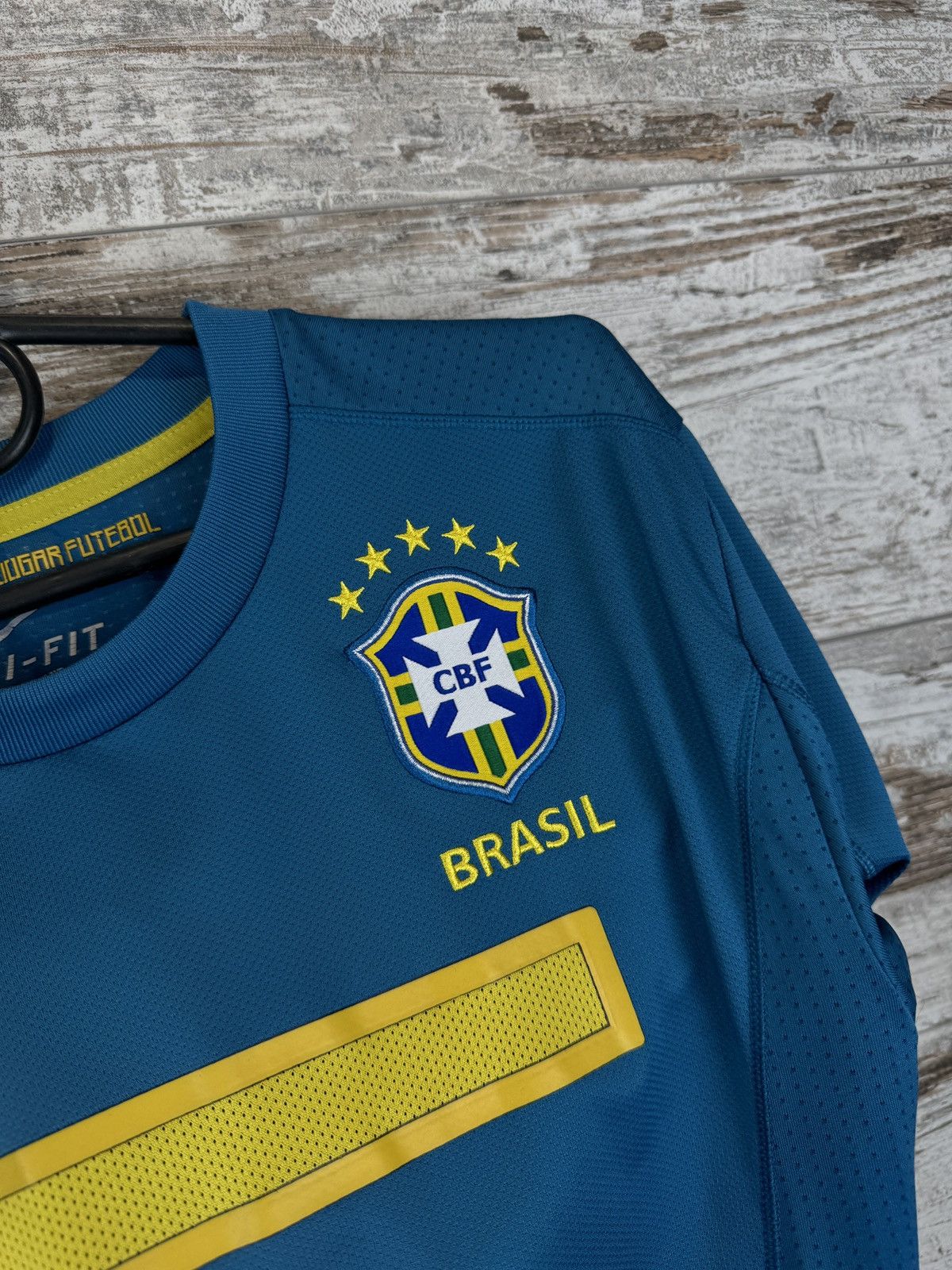 Nike Mens Vintage Nike Brasil CBF T-shirt soccer jersey Size US L / EU 52-54 / 3 - 8 Thumbnail