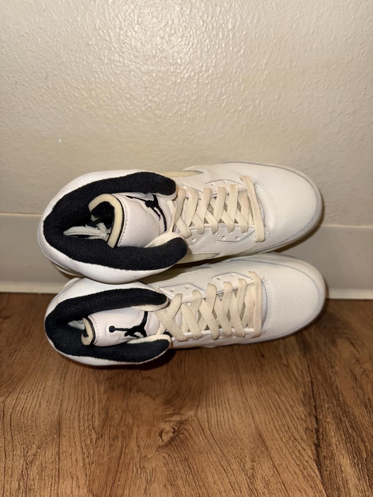Nike Jordan 5 Retro SE Sail (Gs) Size US 7 / EU 40 - 8 Thumbnail