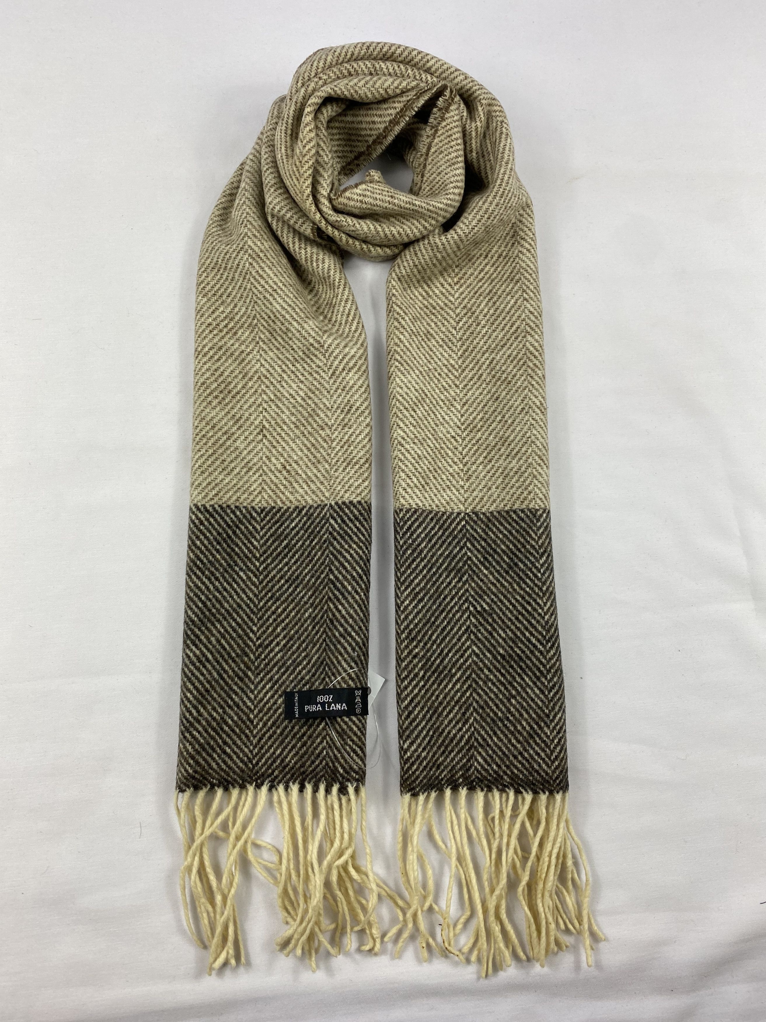 Aquascutum Aquasqutum Wool Scarf / Muffler / Neckwear SS124 Size ONE SIZE - 1 Thumbnail