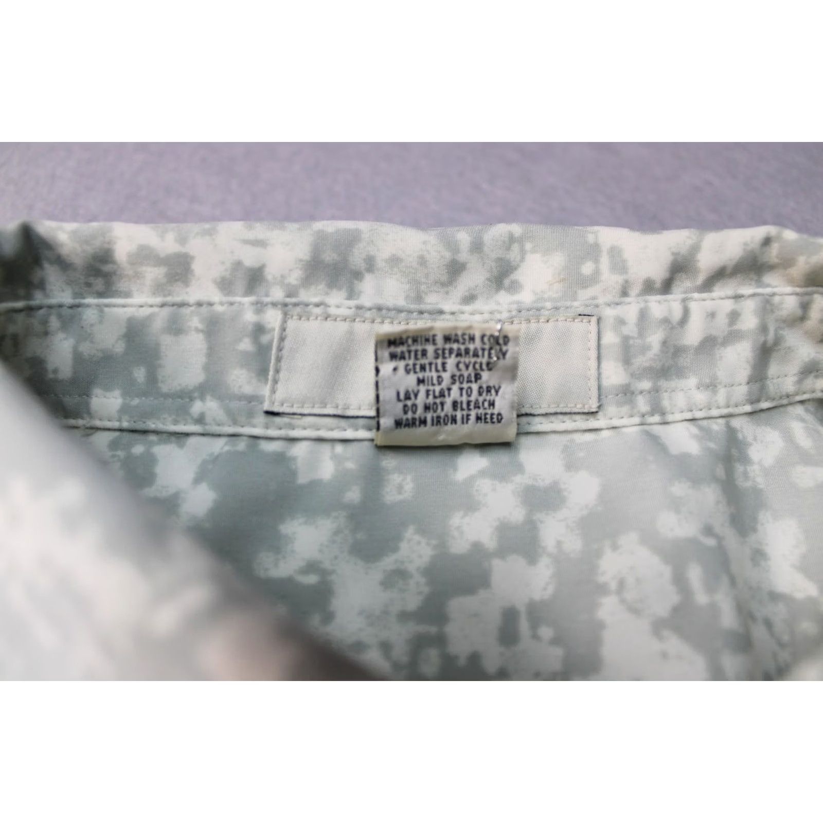 Vintage VINTAGE Marithe François Girbaud Shirt Mens 2XL Digital Camo Button Up Polyester Pocket Size US XXL / EU 58 / 5 - 3 Thumbnail