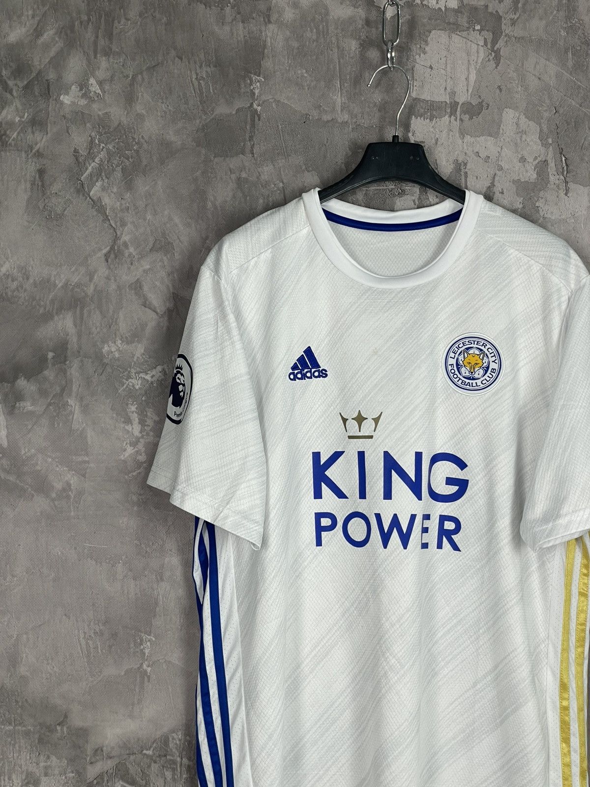 Adidas Adidas Leicester city 2019 Big Logo jersey Size US M / EU 48-50 / 2 - 3 Thumbnail
