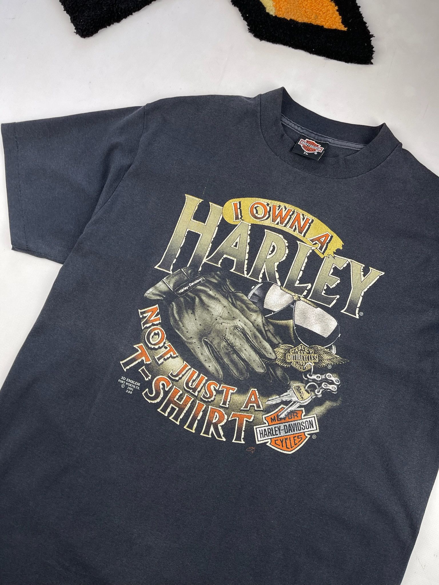 Vintage 1991 vintage 3D Emblem T-Shirt XL Size US XL / EU 56 / 4 - 4 Thumbnail