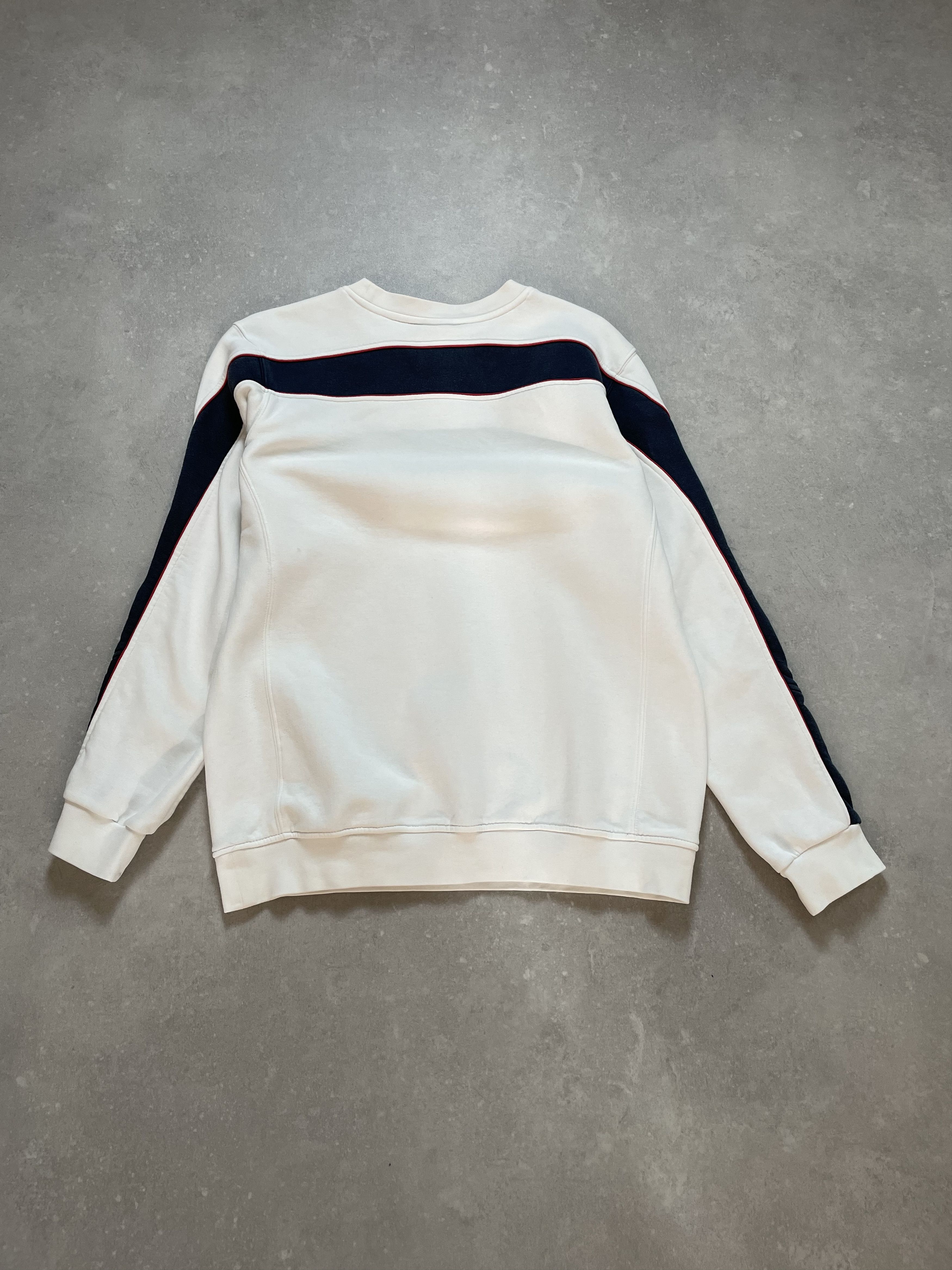 Nike Nike Vintage Sweatshirt / Streetwear Style Size US M / EU 48-50 / 2 - 3 Thumbnail